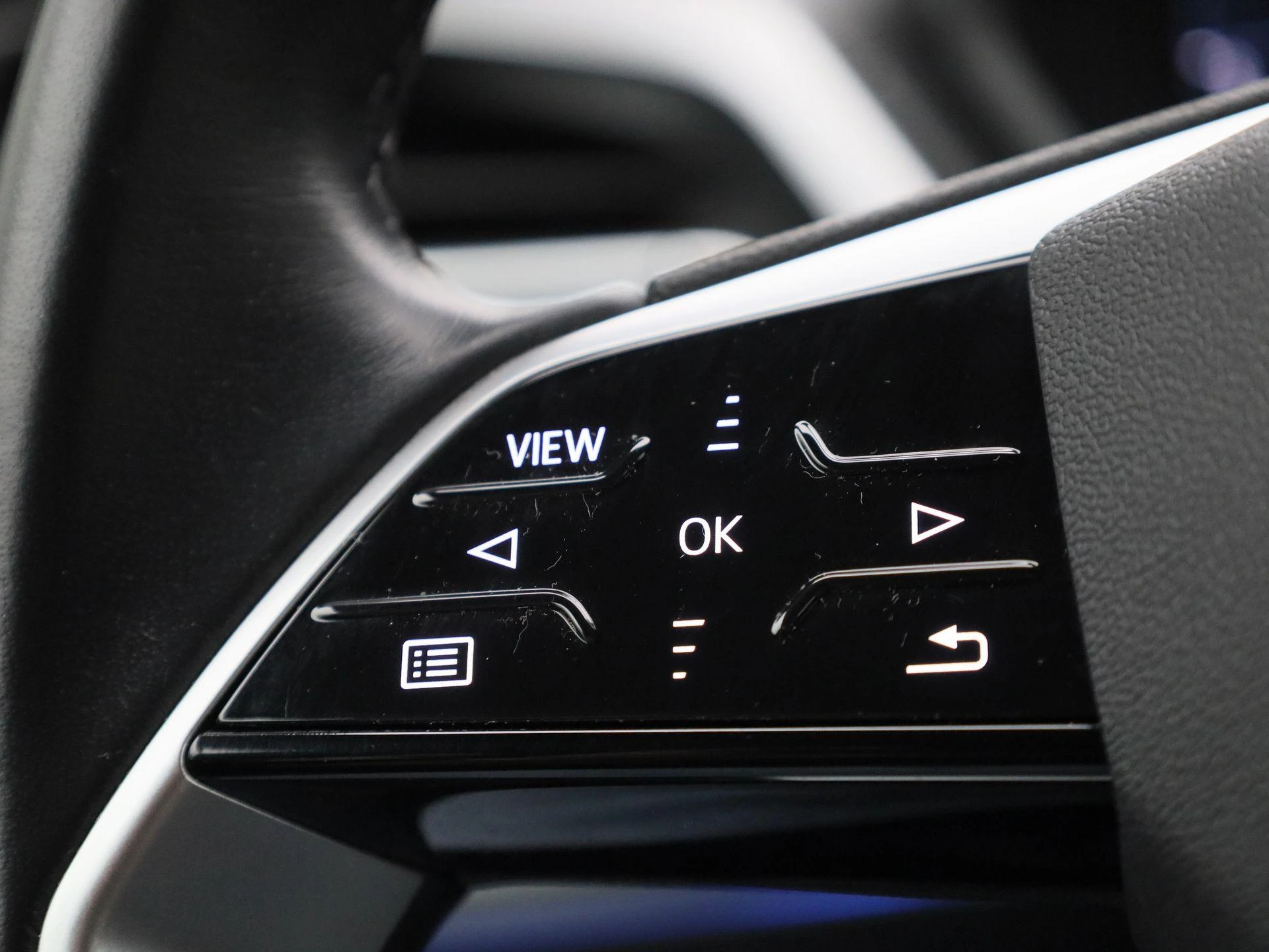 Audi-Q4 e-tron-image-18