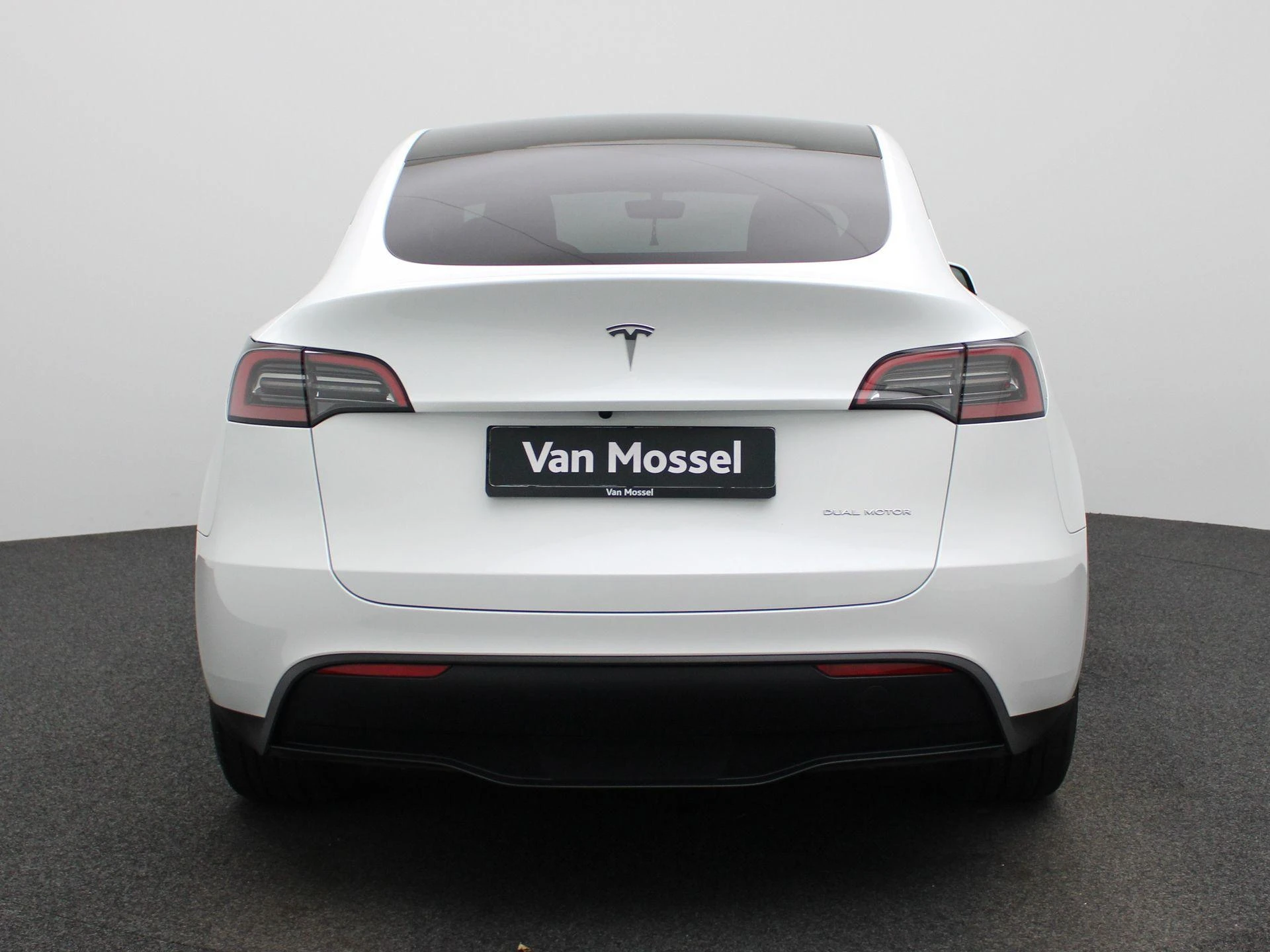 Tesla-Model Y-image-6