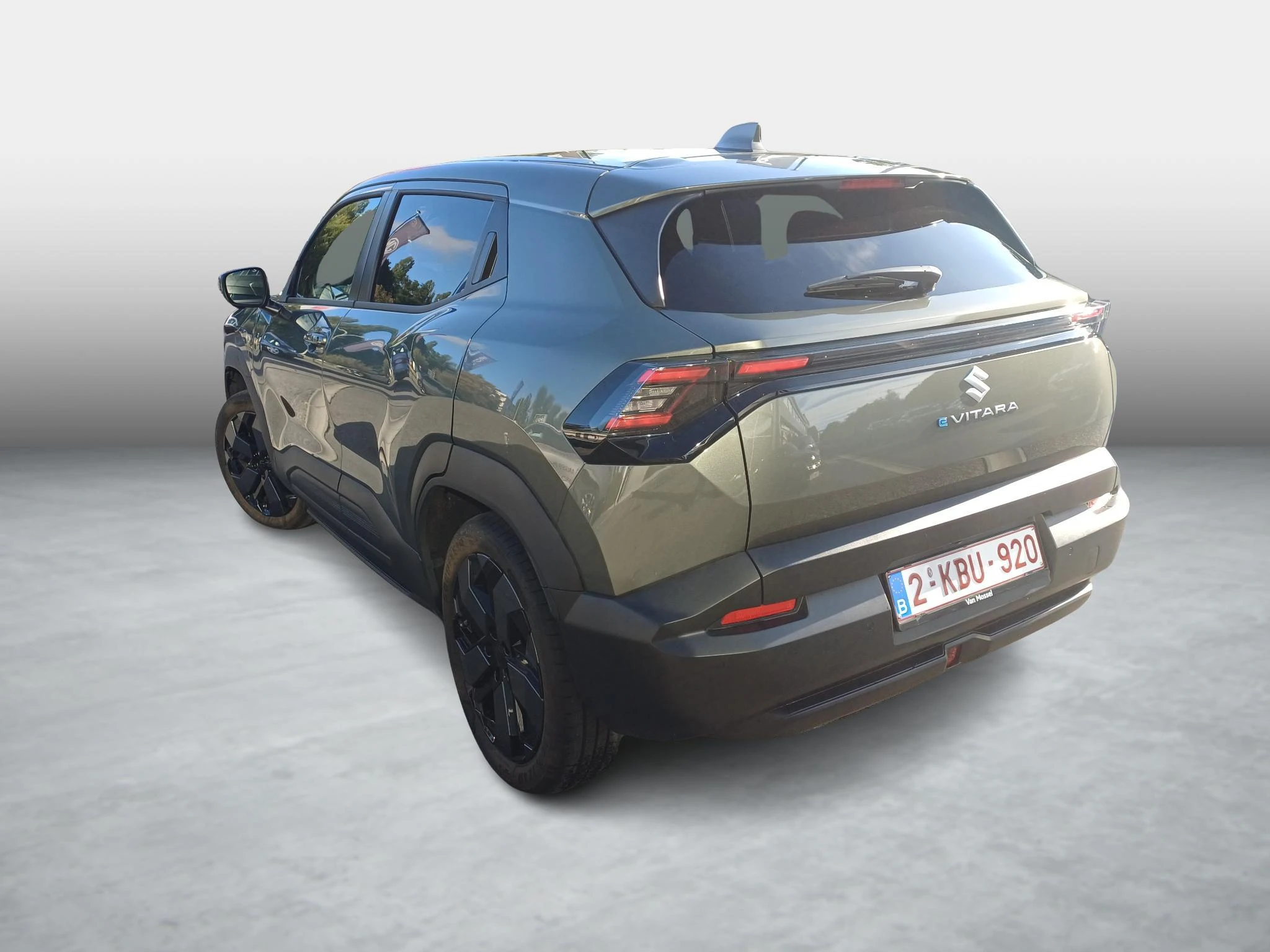 Suzuki-e Vitara-image-6
