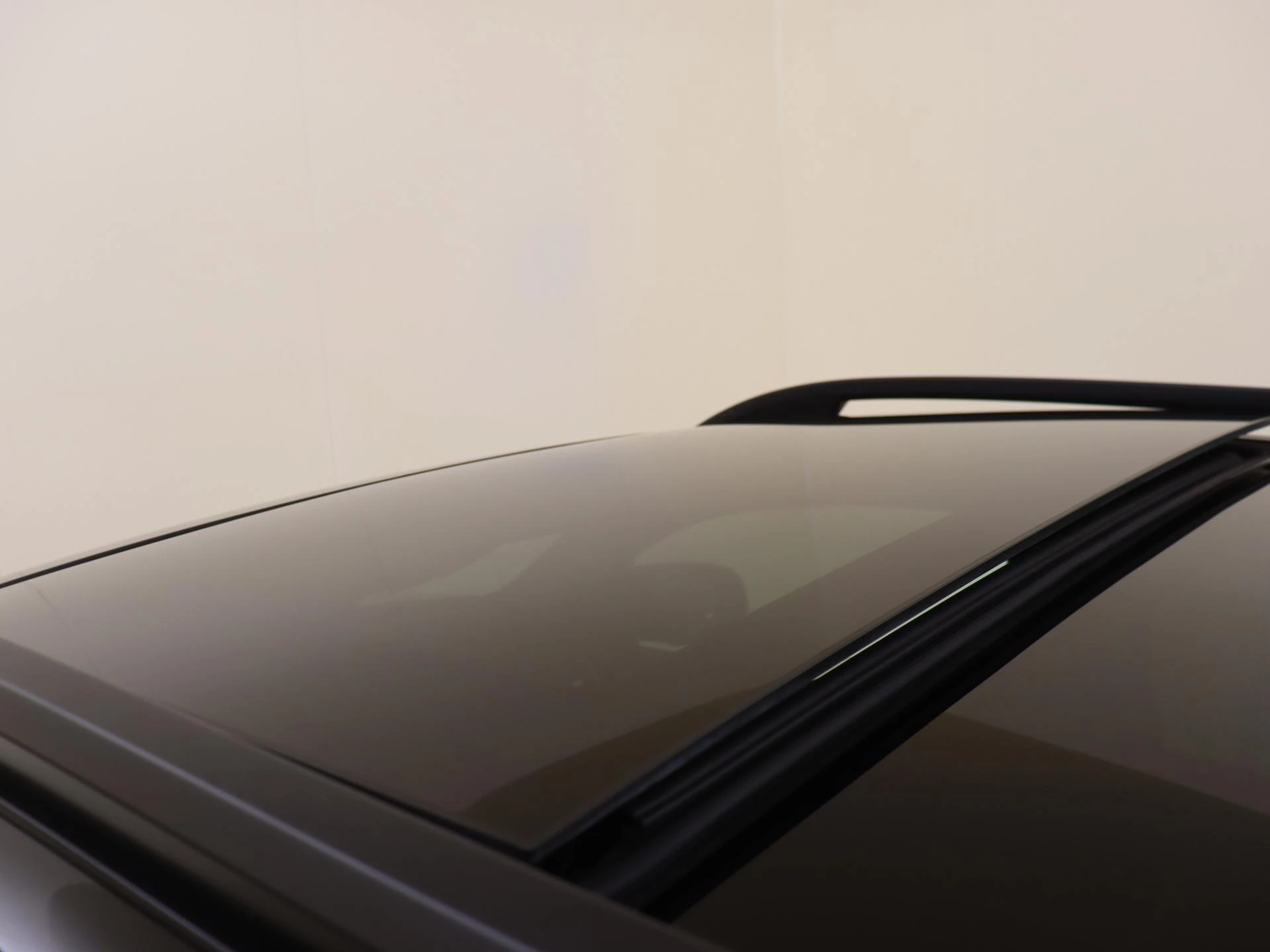 Mercedes-Benz-GLE-image-35