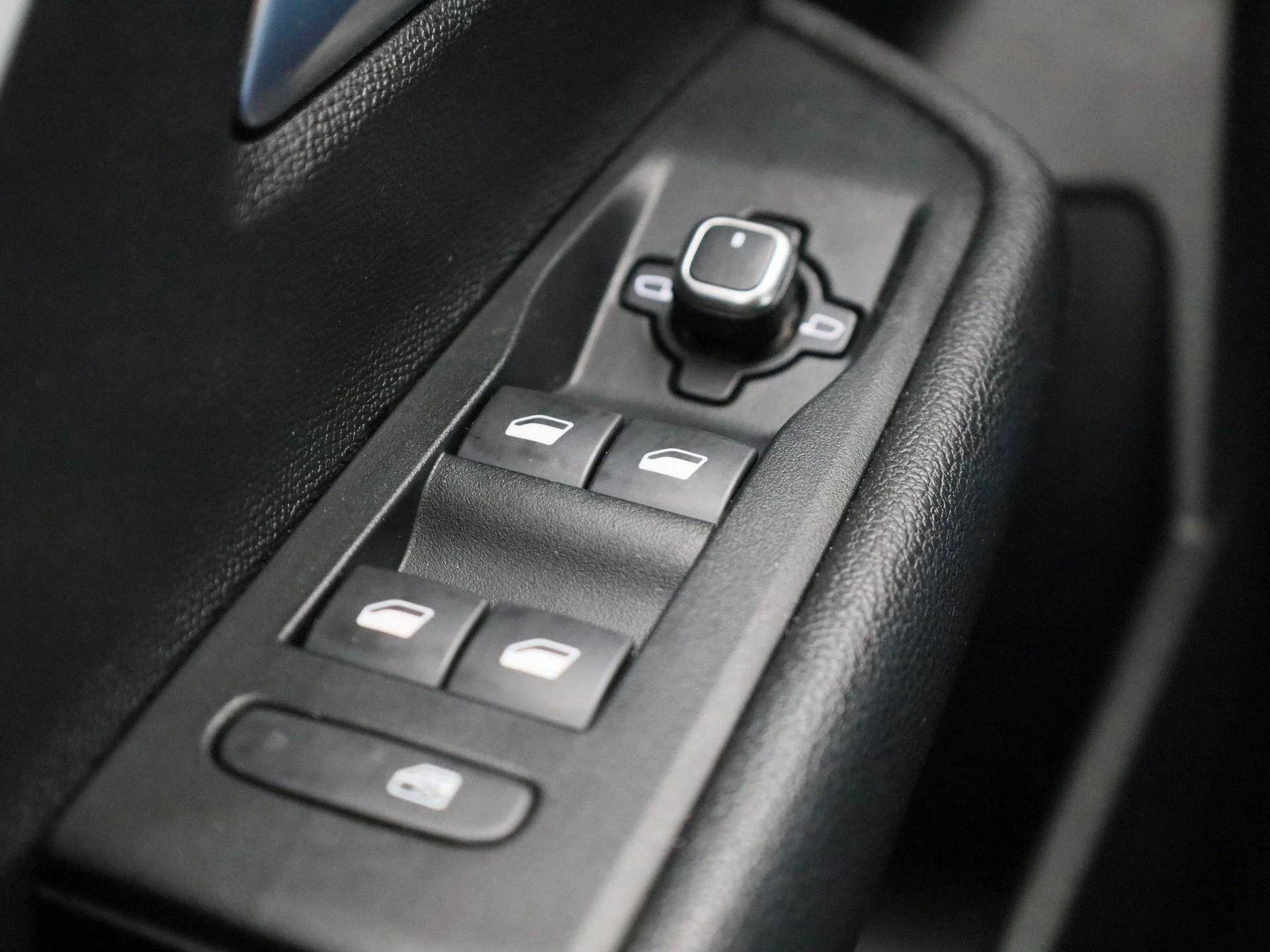 Opel-Astra-image-28