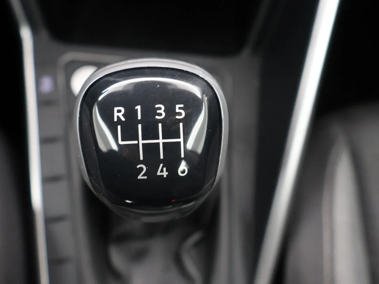 Volkswagen-Taigo-image-22