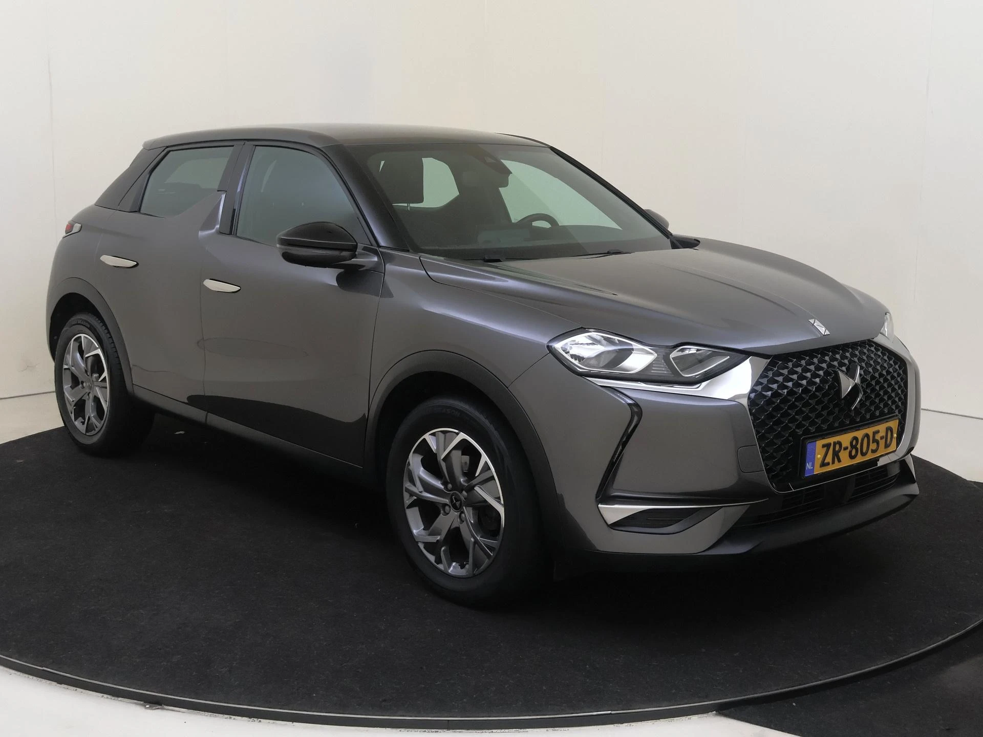 DS-DS 3-image-1
