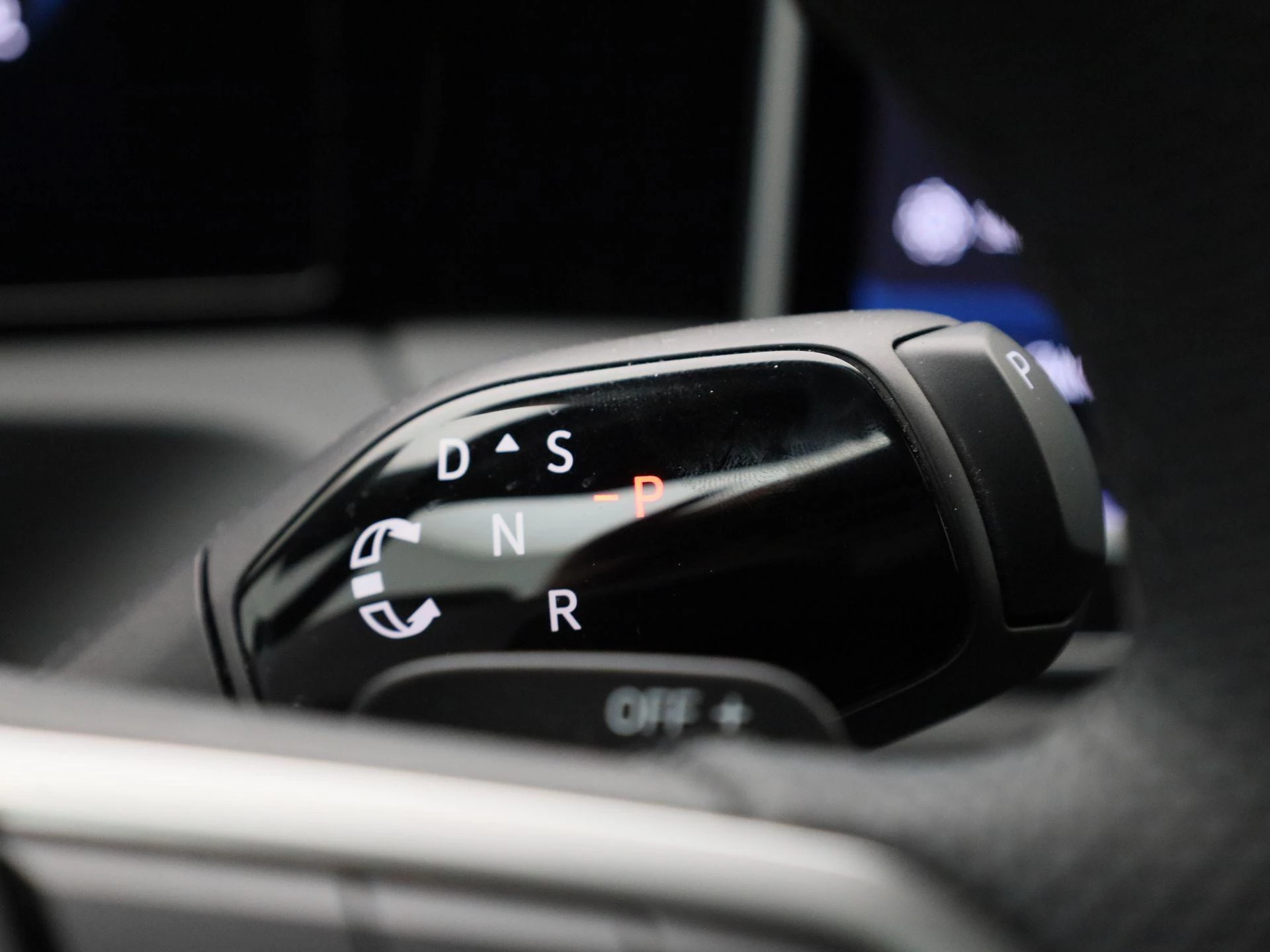 Volkswagen Tiguan 1.5 eHybrid R-Line Edition 272 PK