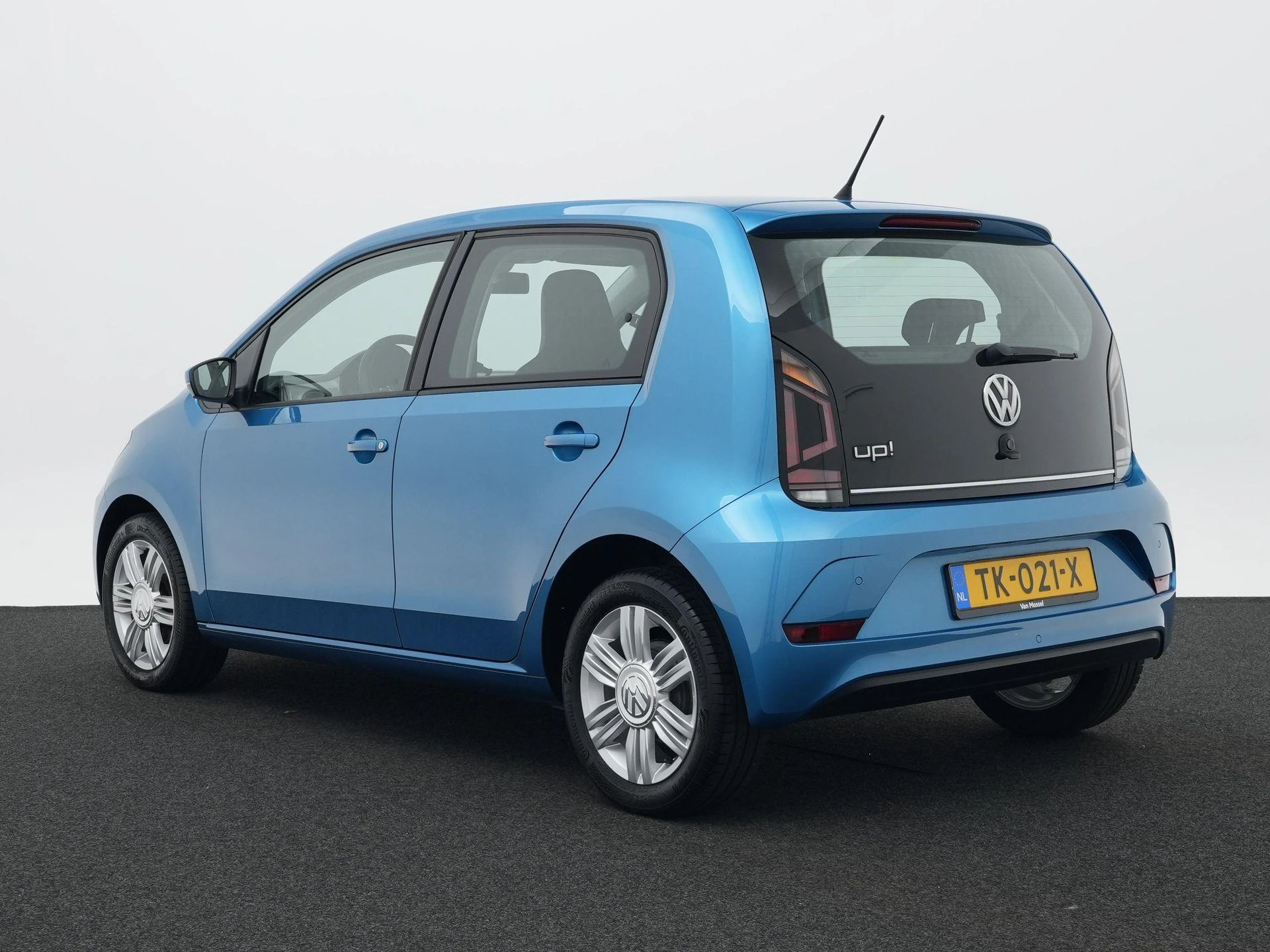 Volkswagen up! 1.0 BMT high up!