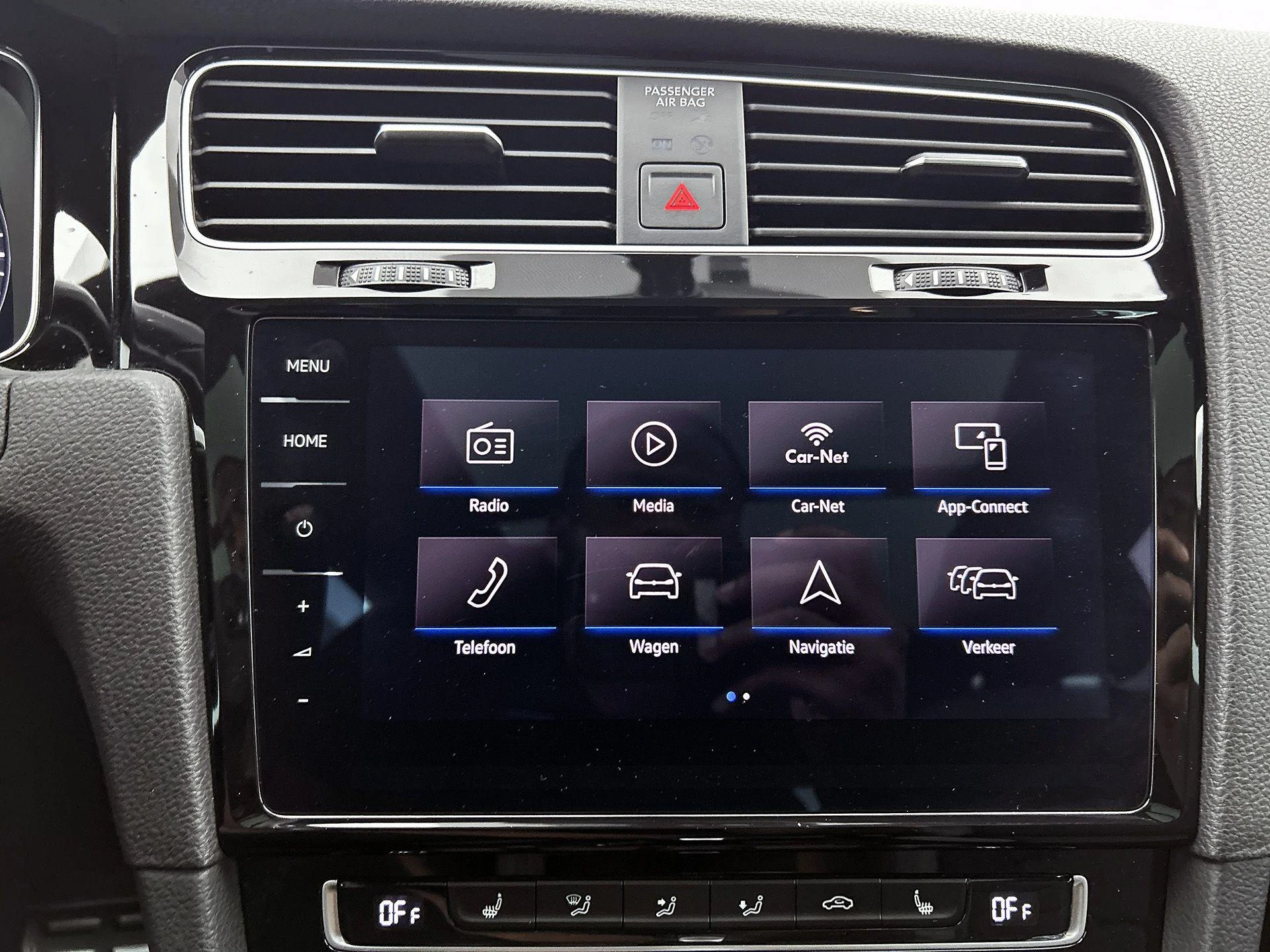 Volkswagen-Golf-image-28