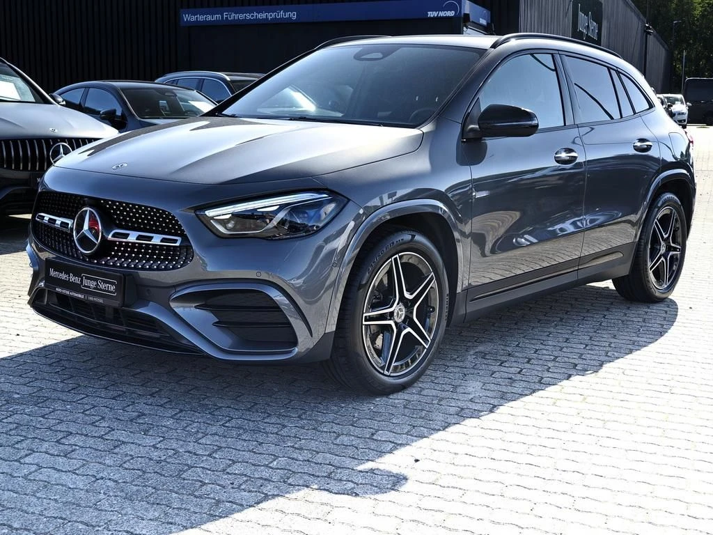 Mercedes-Benz-GLA 220 d-image-7