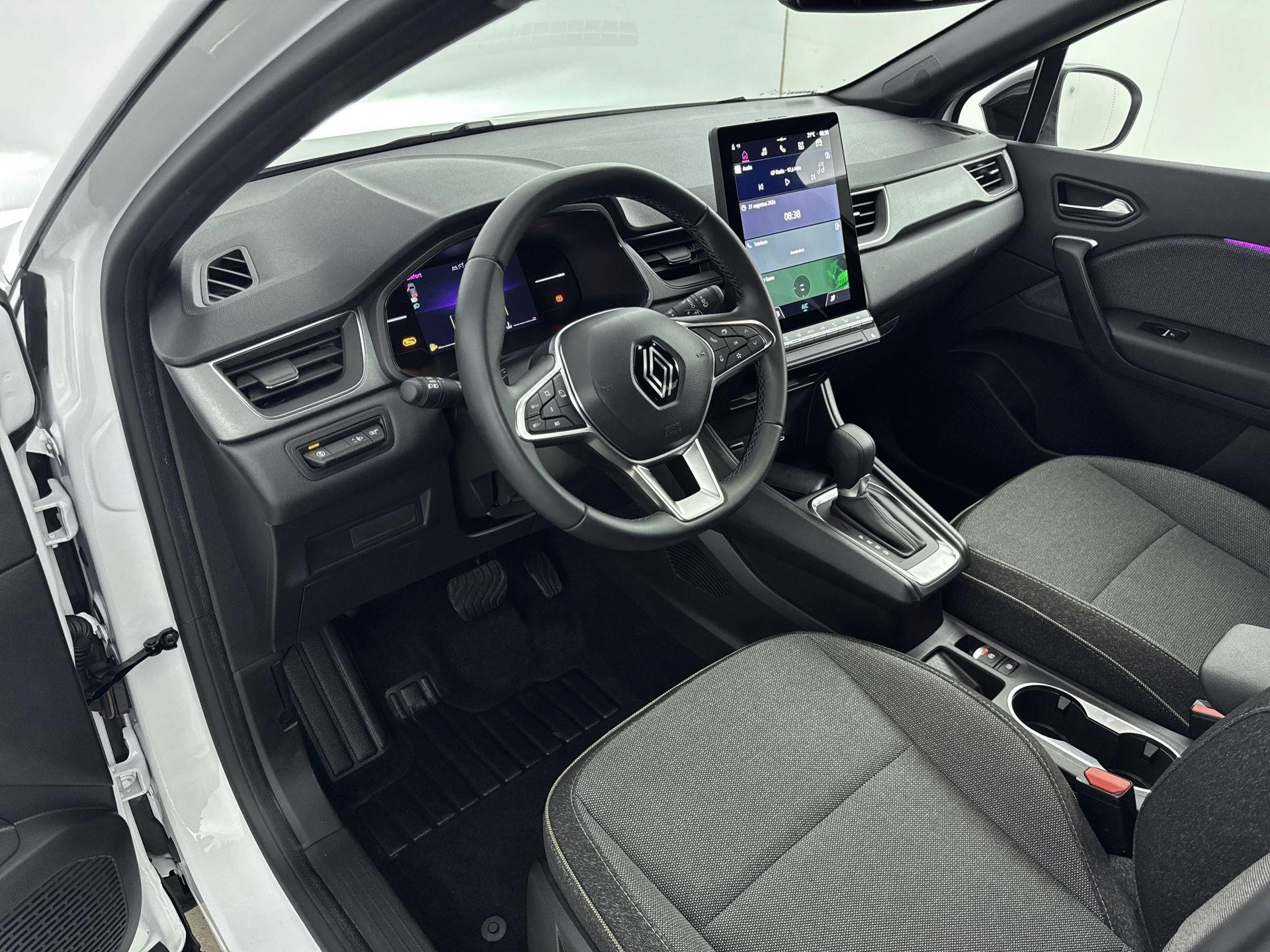 Renault-Captur-image-7