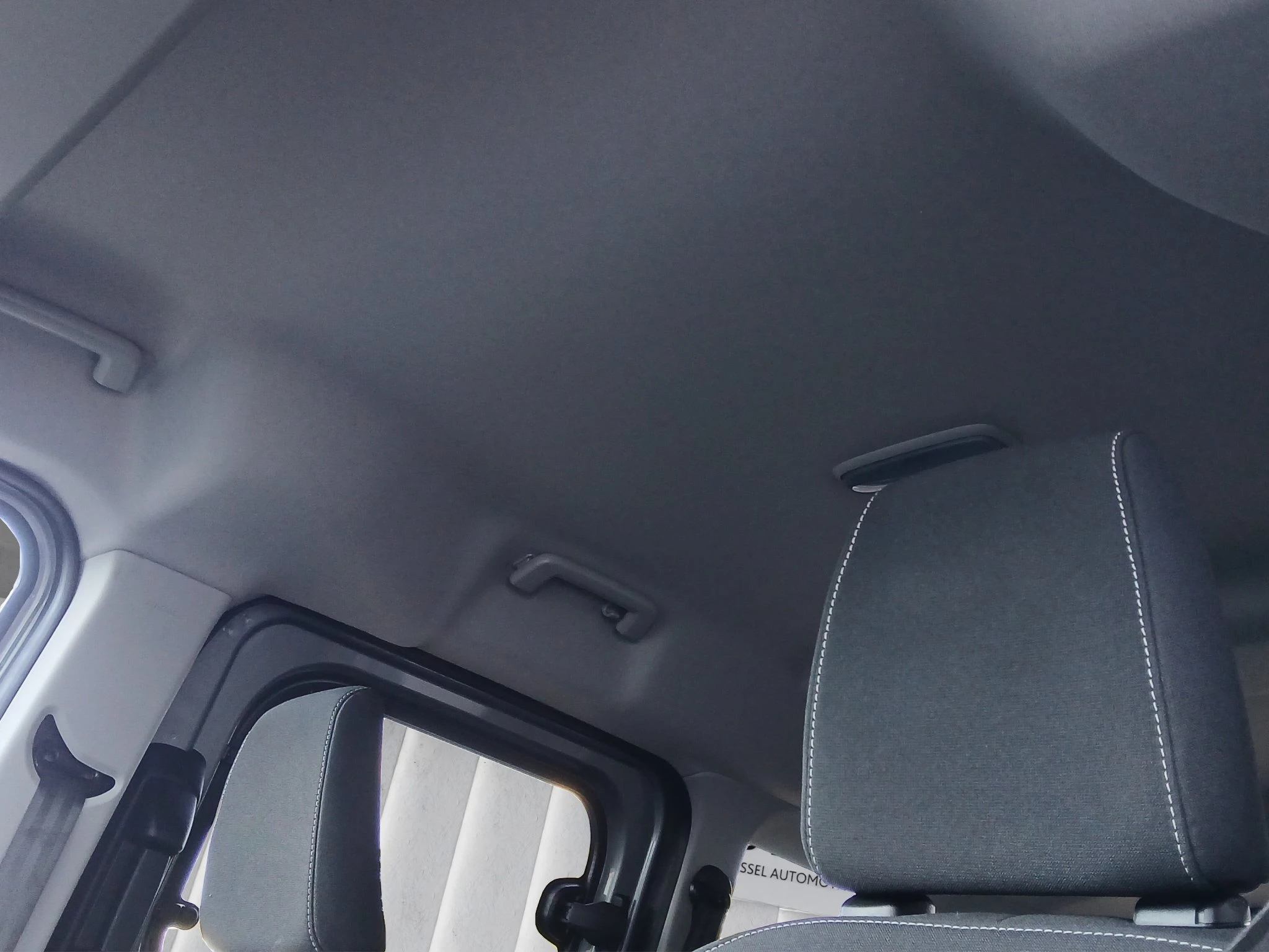 Ford-Tourneo Courier-image-15