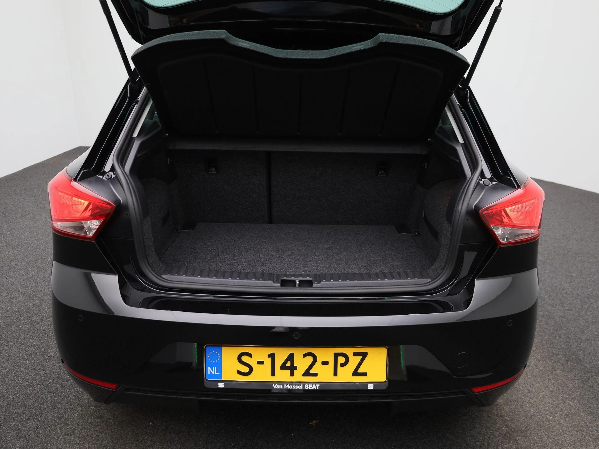 SEAT-Ibiza-image-11