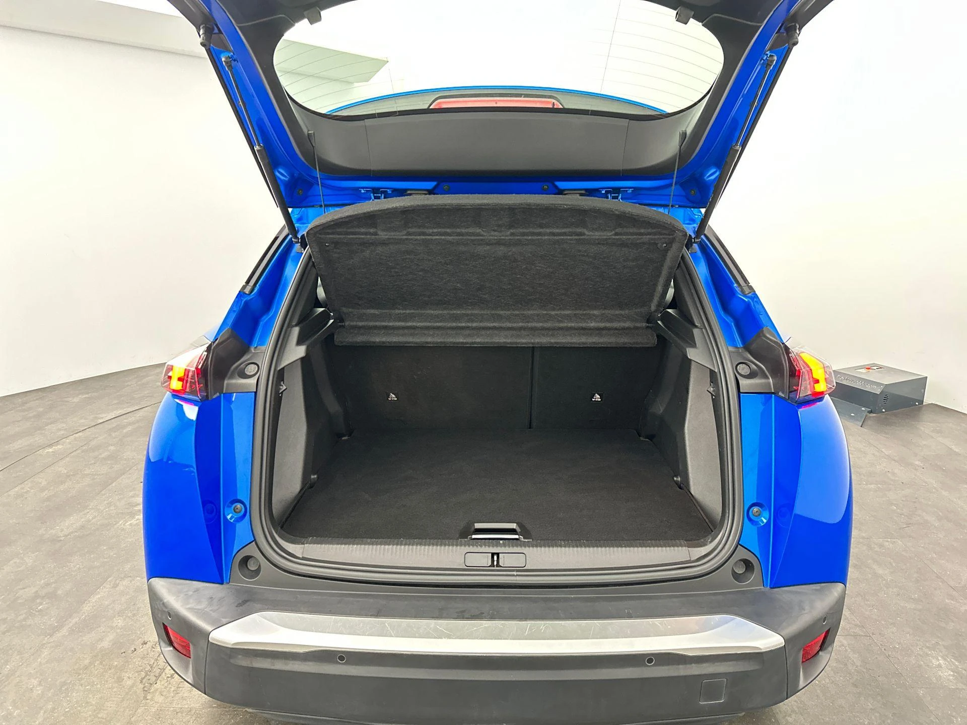 Peugeot-e-2008-image-29