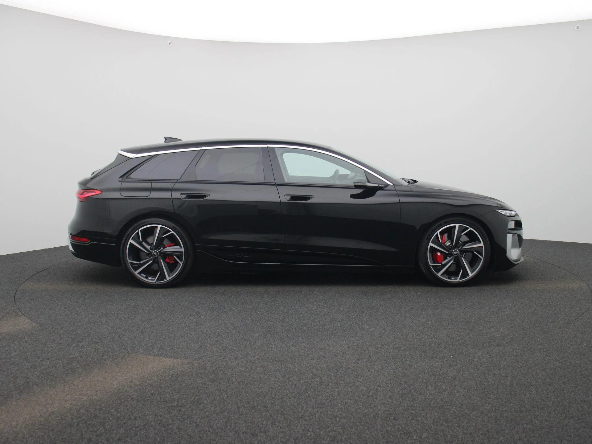 Audi A6 Avant e-tron S6 100 kWh 503 PK