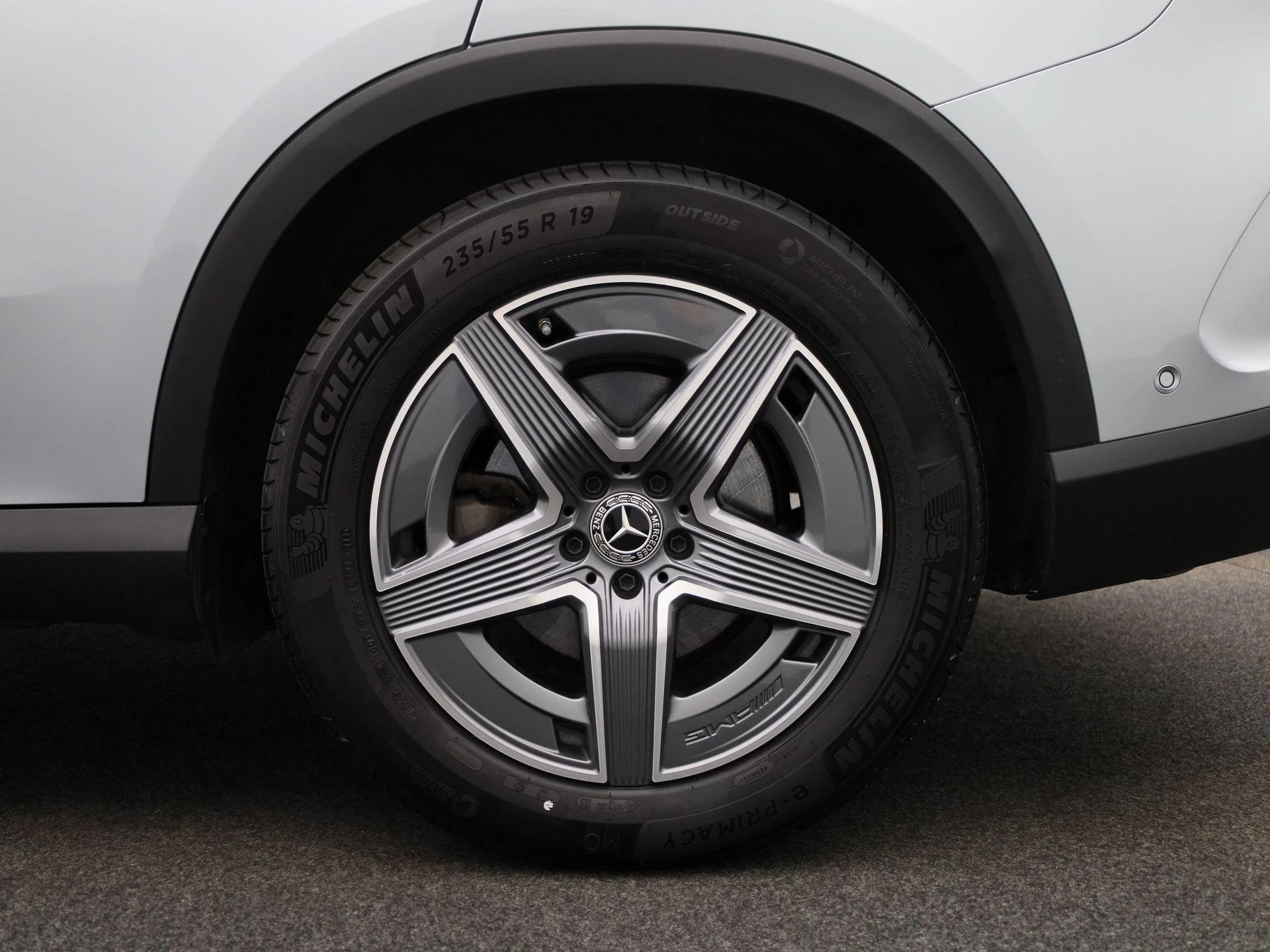 Mercedes-Benz-GLC-image-11
