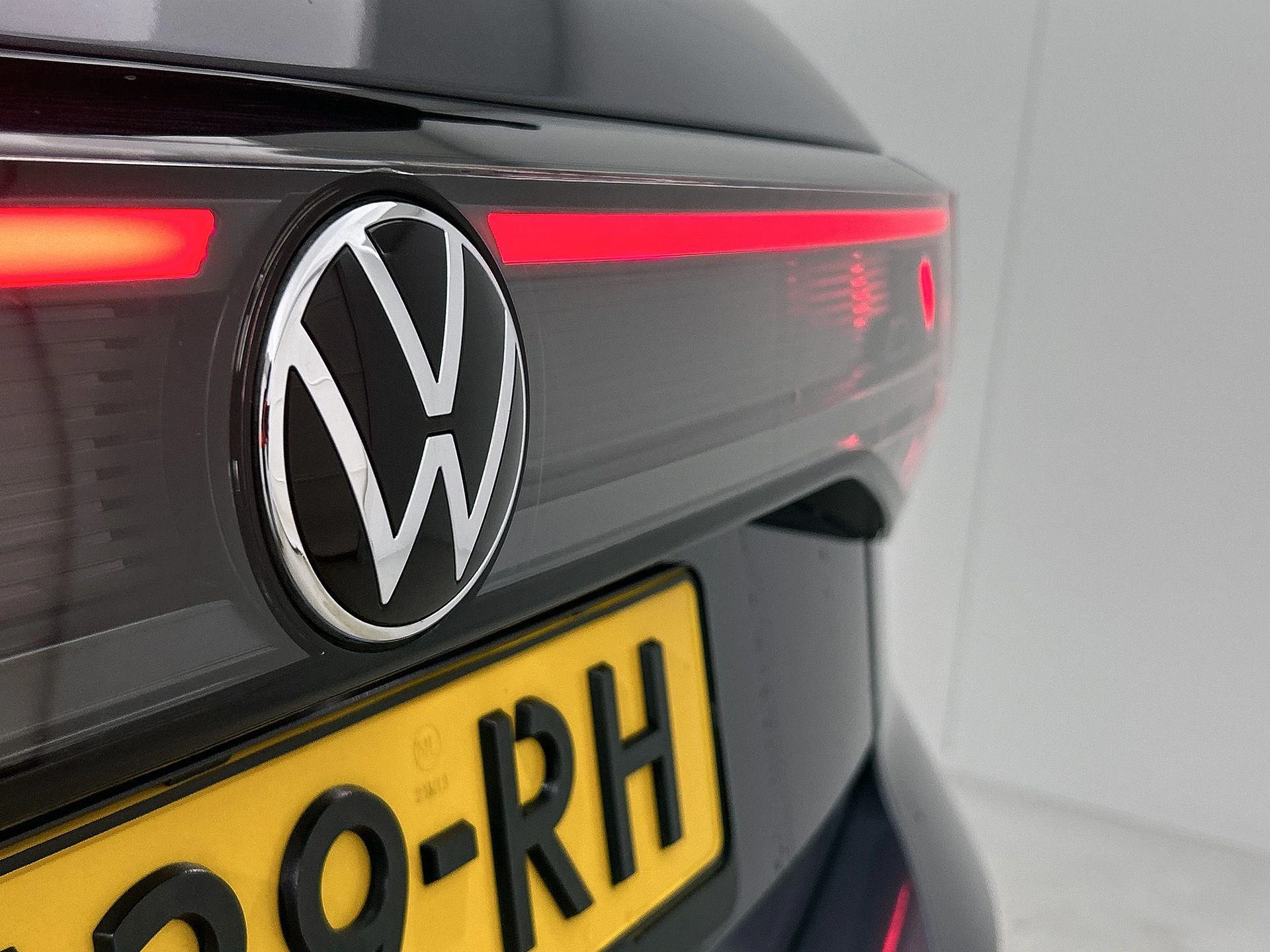Volkswagen-T-Cross-image-26