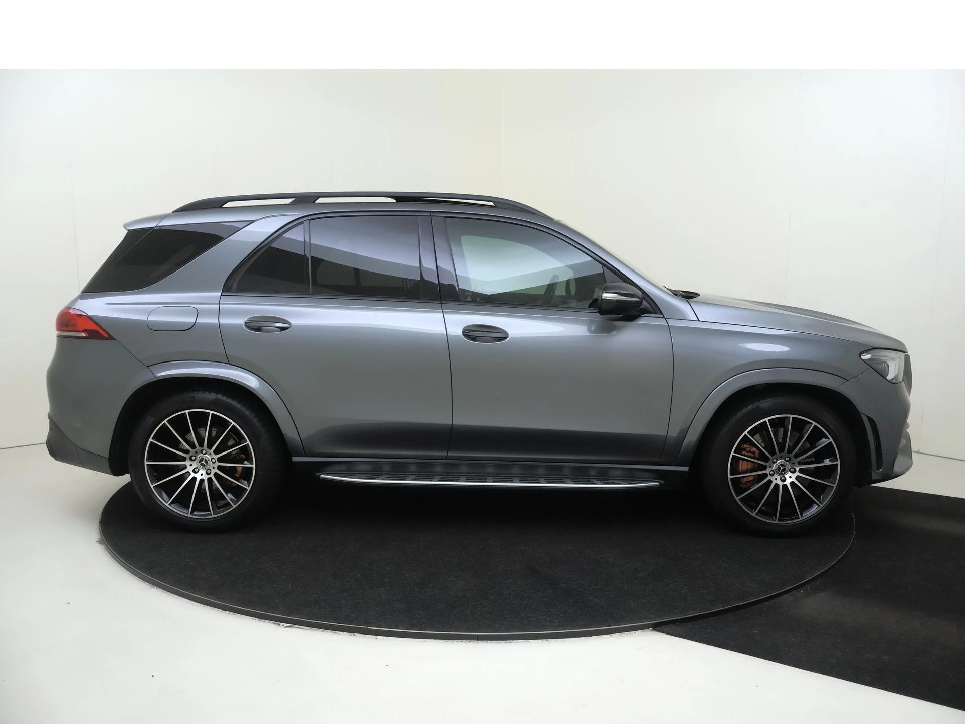 Mercedes-Benz-GLE-image-7