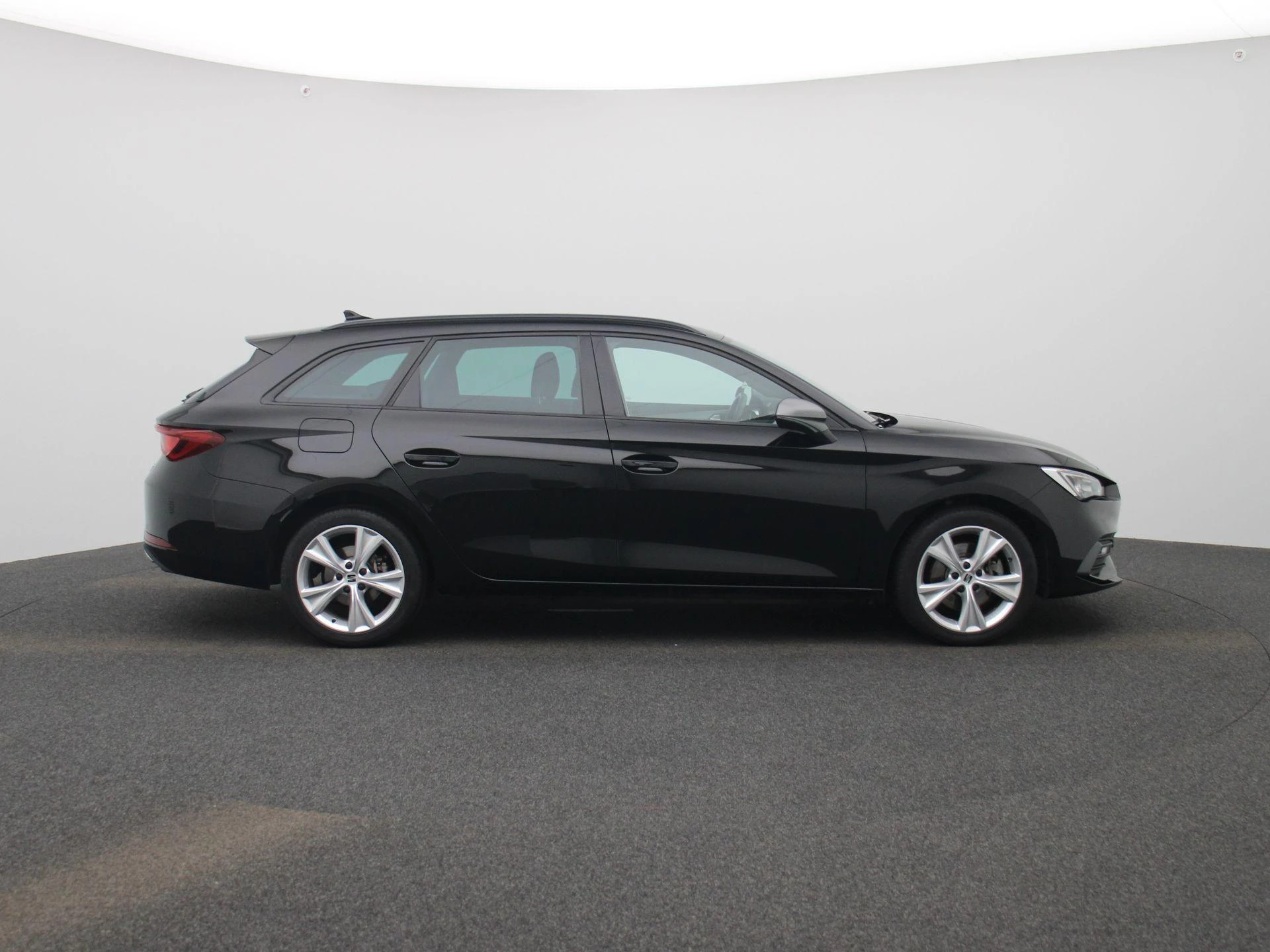 SEAT Leon Sportstourer 1.4 TSI eHybrid PHEV FR Business Intense