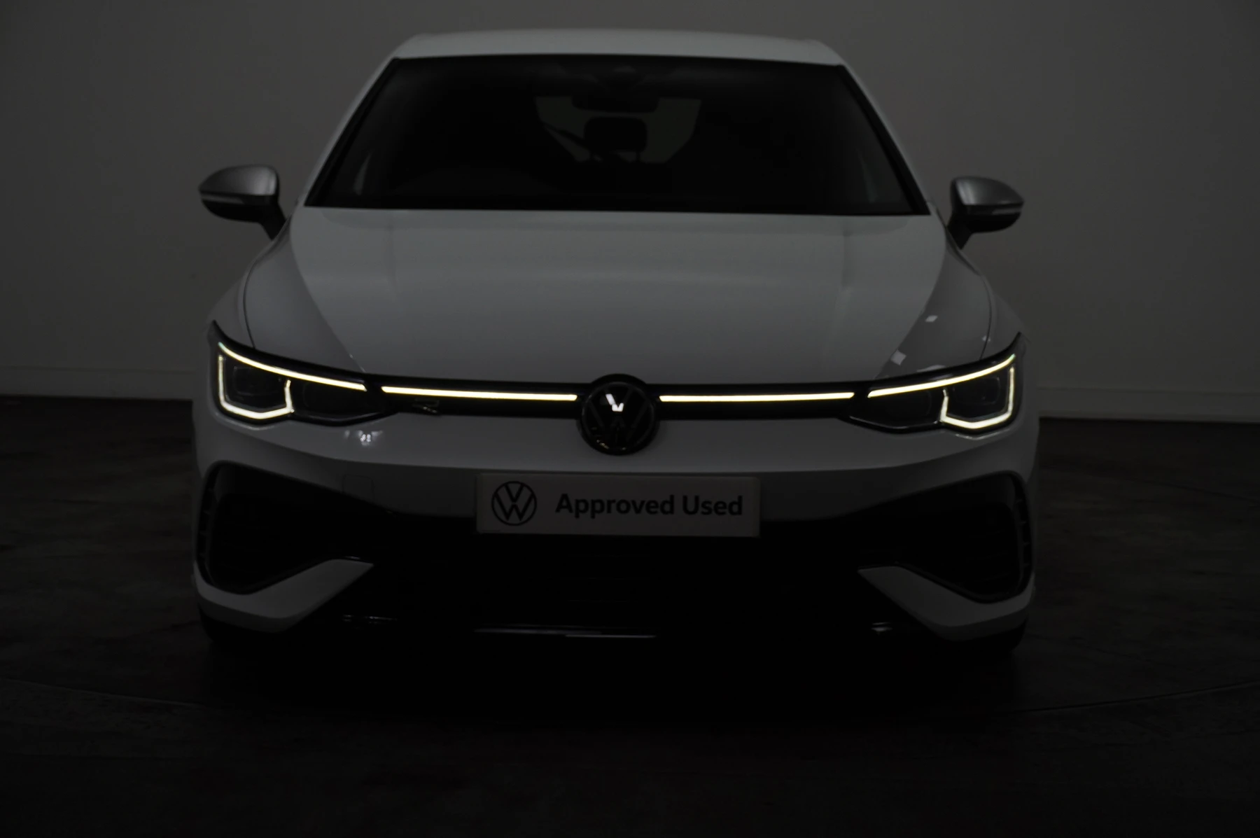 Volkswagen-Golf-image-7