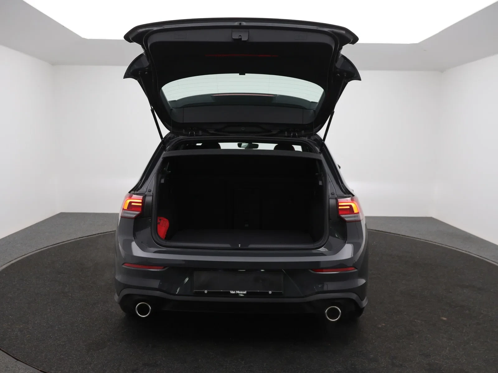 Volkswagen-Golf-image-19