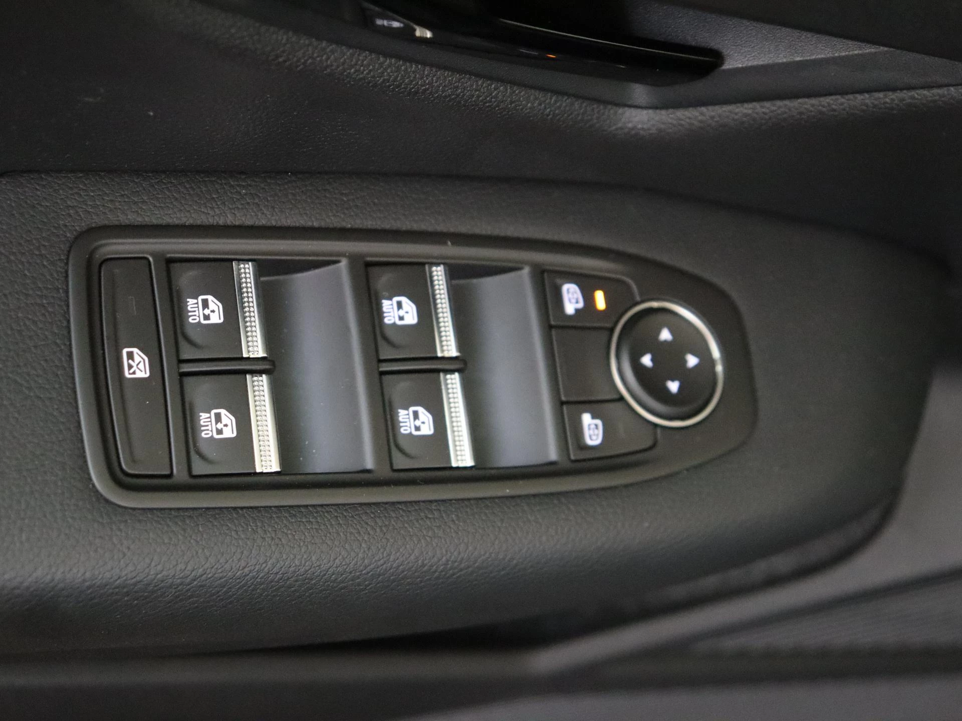 Renault-Megane E-Tech-image-26