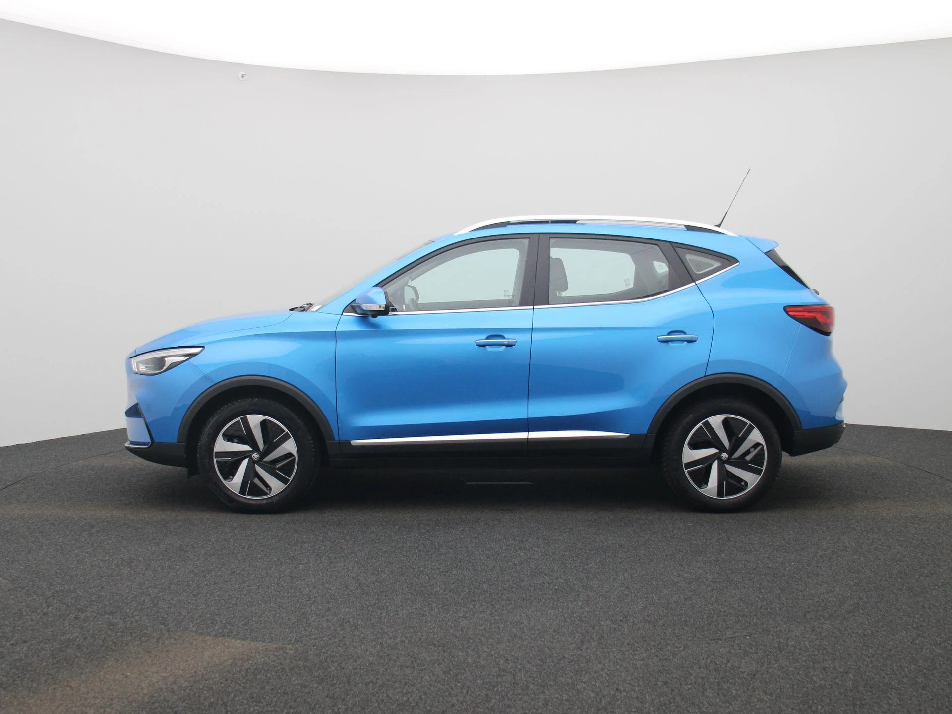 MG ZS EV Long Range Luxury 70 kWh