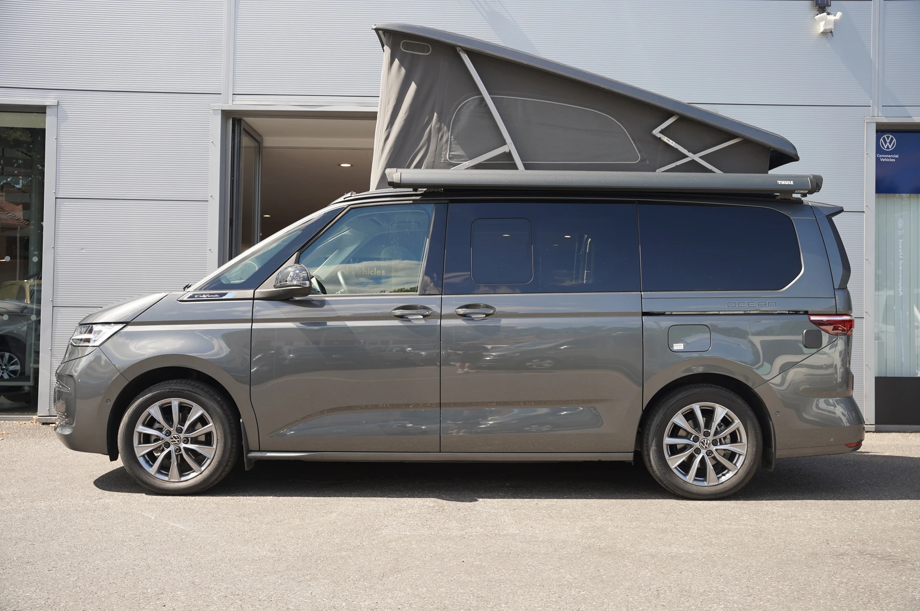 Volkswagen-California-image-13