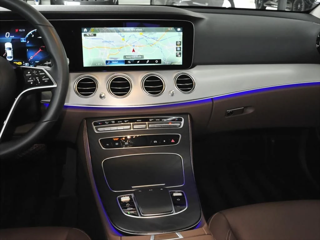 Mercedes-Benz-E-Klasse 450-image-10