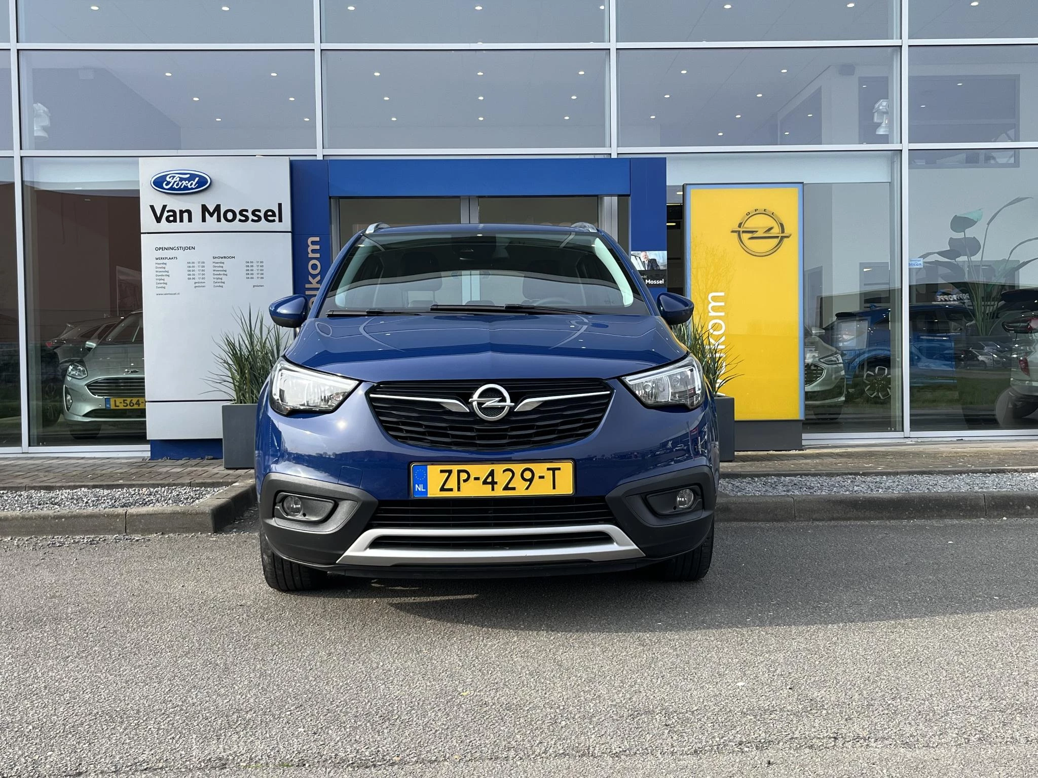 Opel-Crossland X-image-1