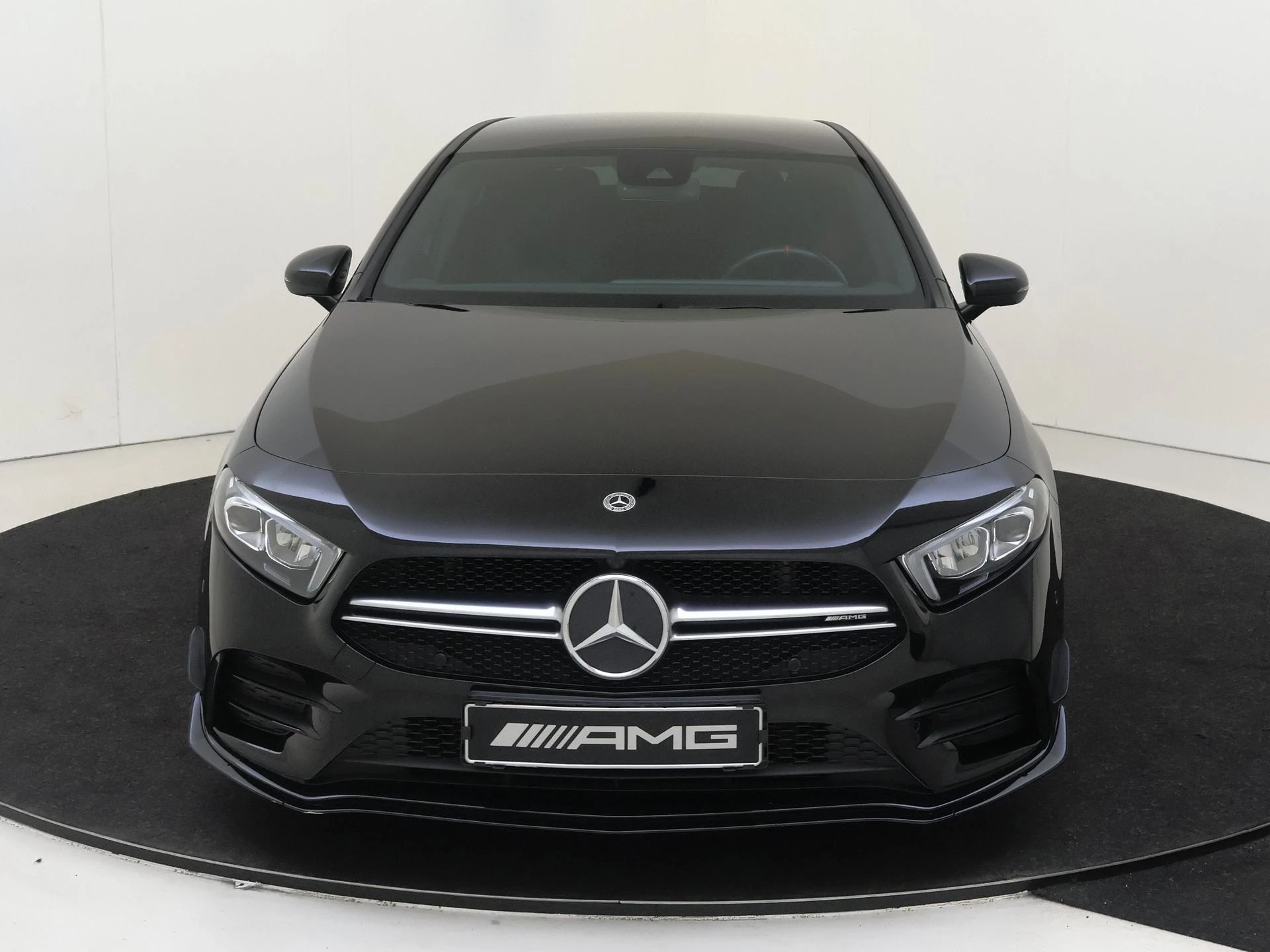 Mercedes-Benz-A-Klasse-image-5