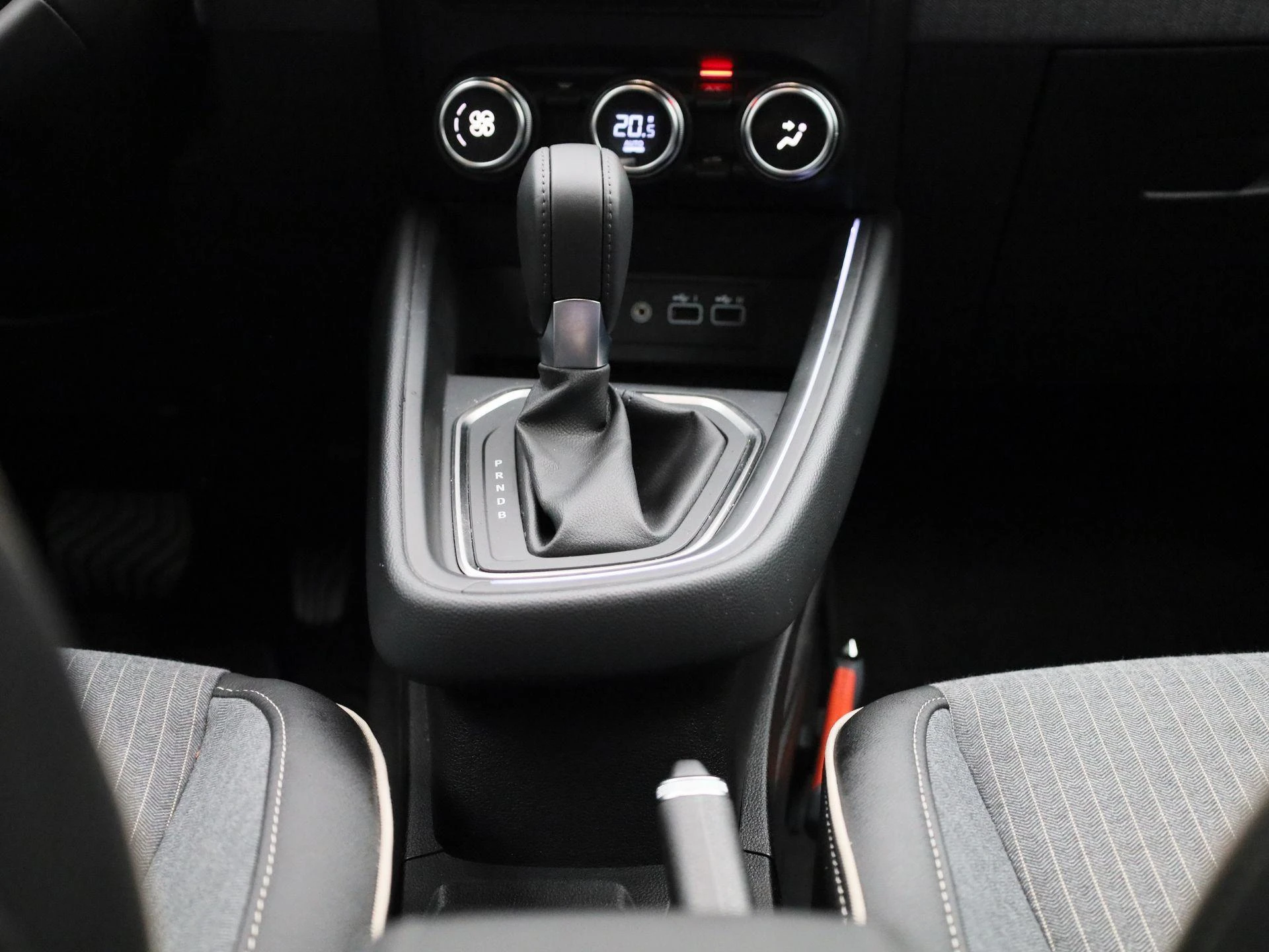 Renault-Clio-image-9