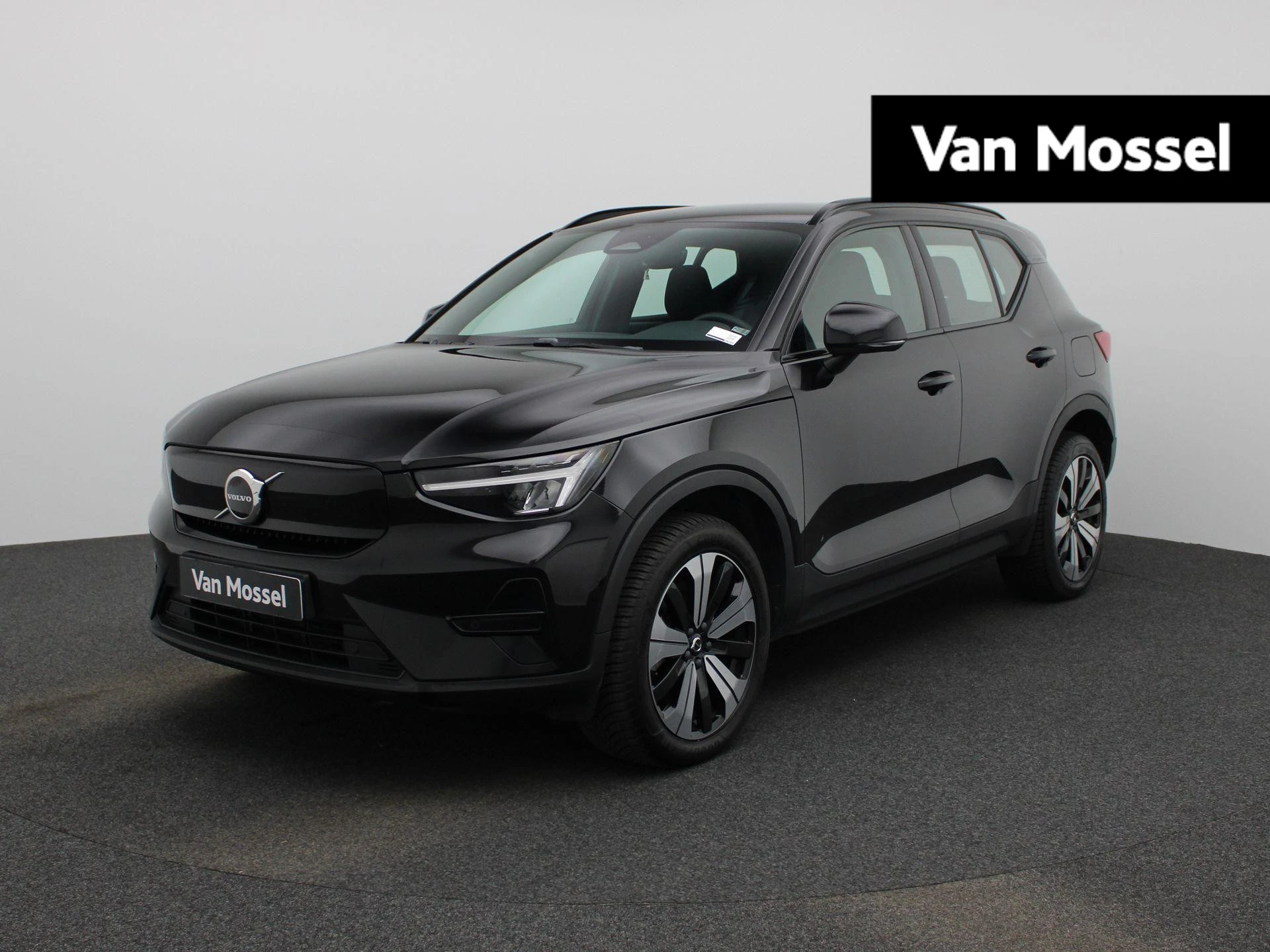 Volvo-XC40-image-0