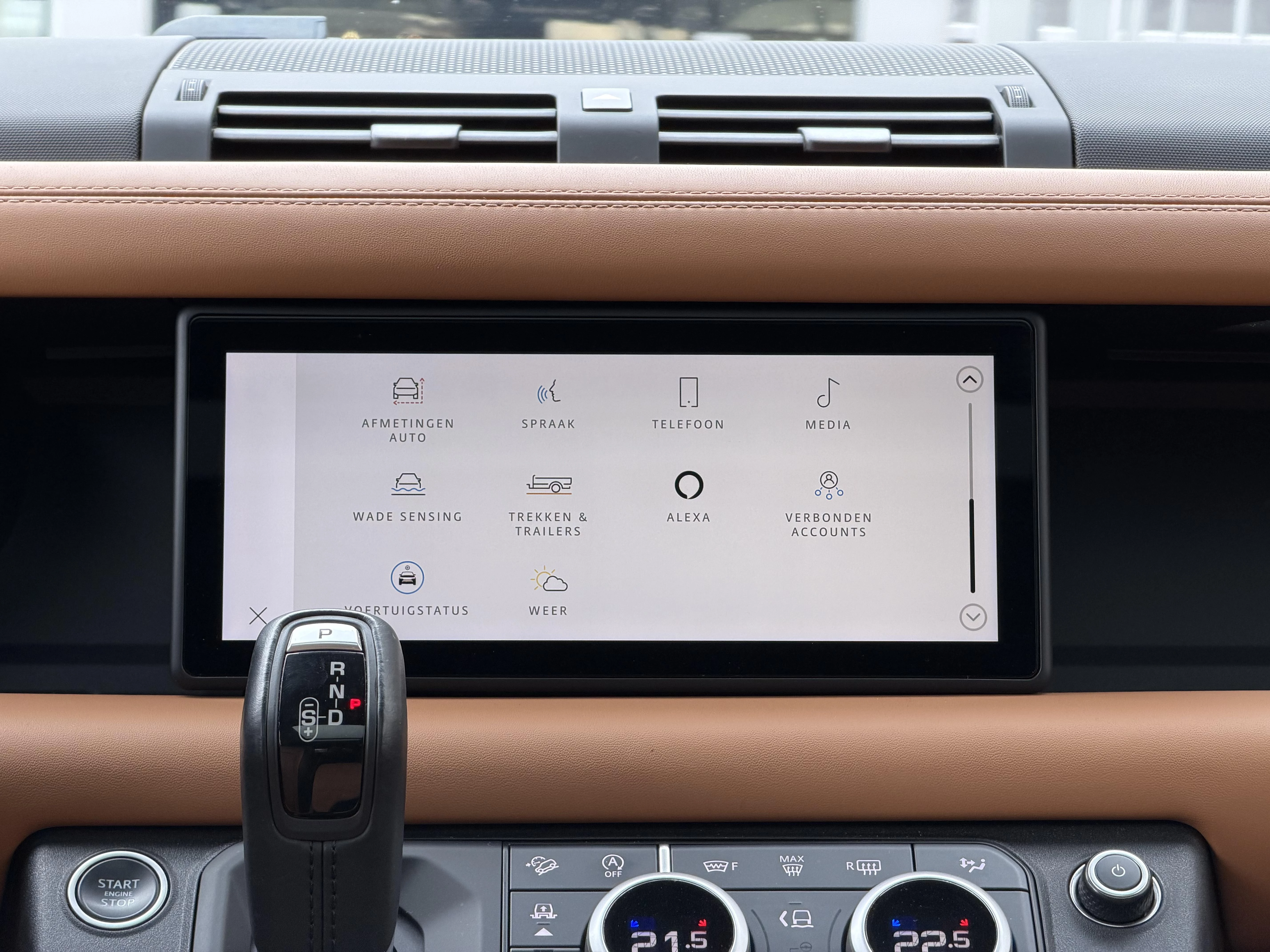 Land Rover Defender P400 XS Edition