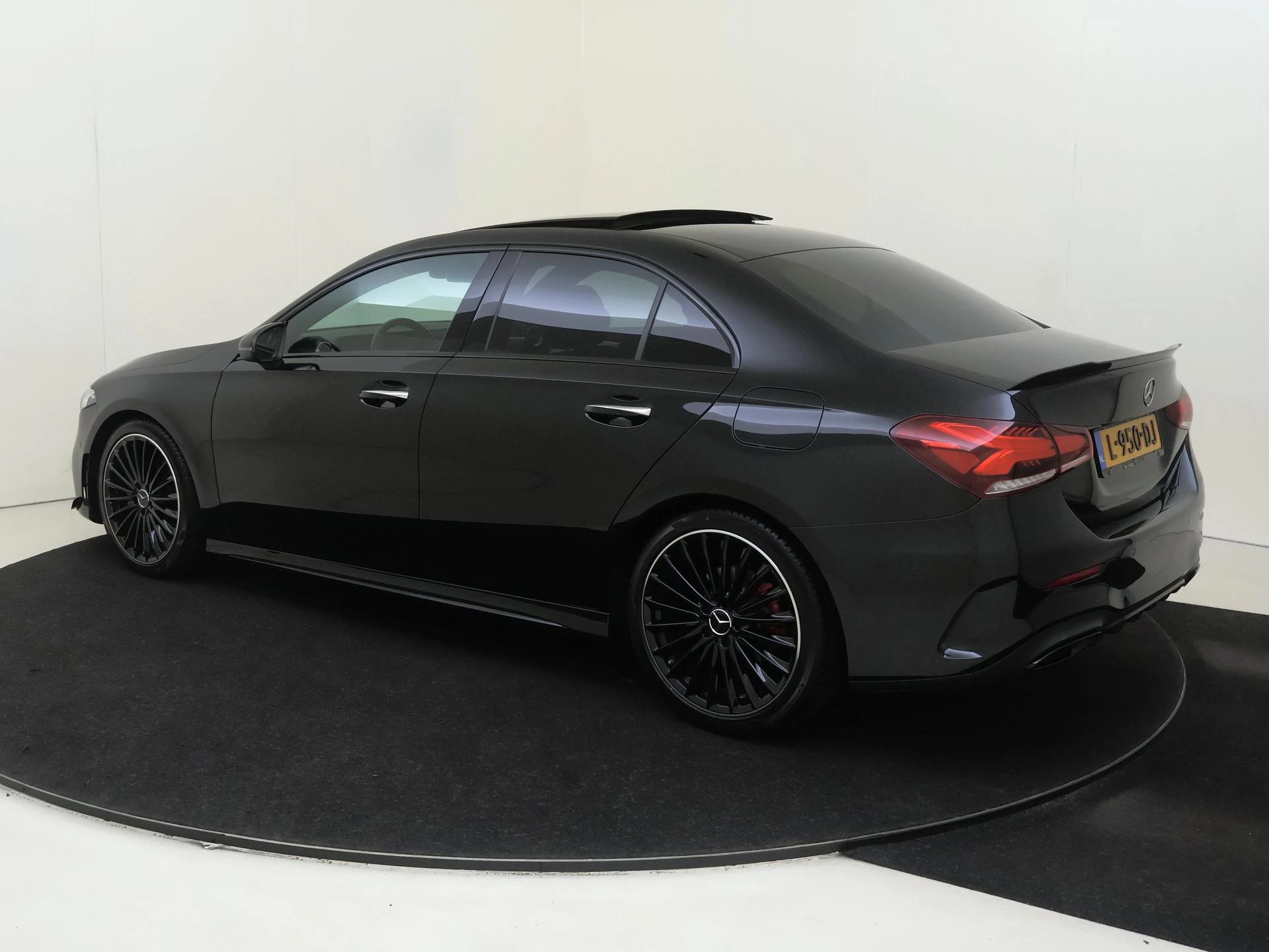 Mercedes-Benz A-Klasse 200 Business Solution AMG