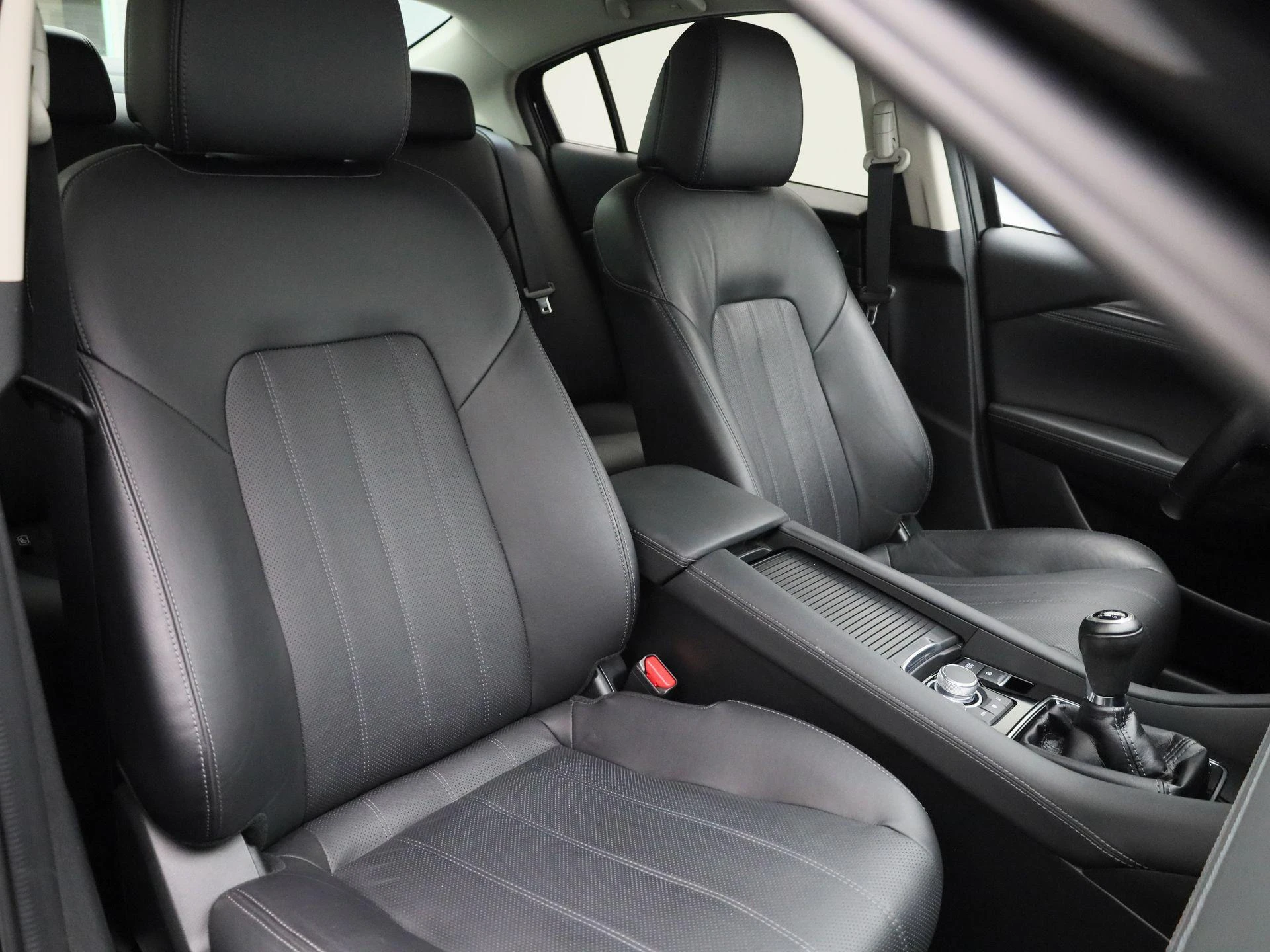 Mazda-6-image-35