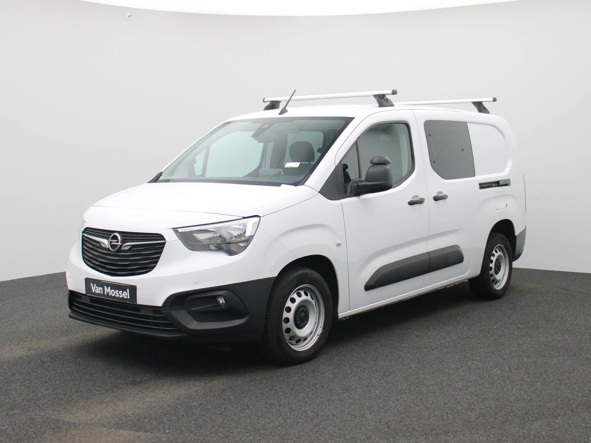Opel-Combo-image-0