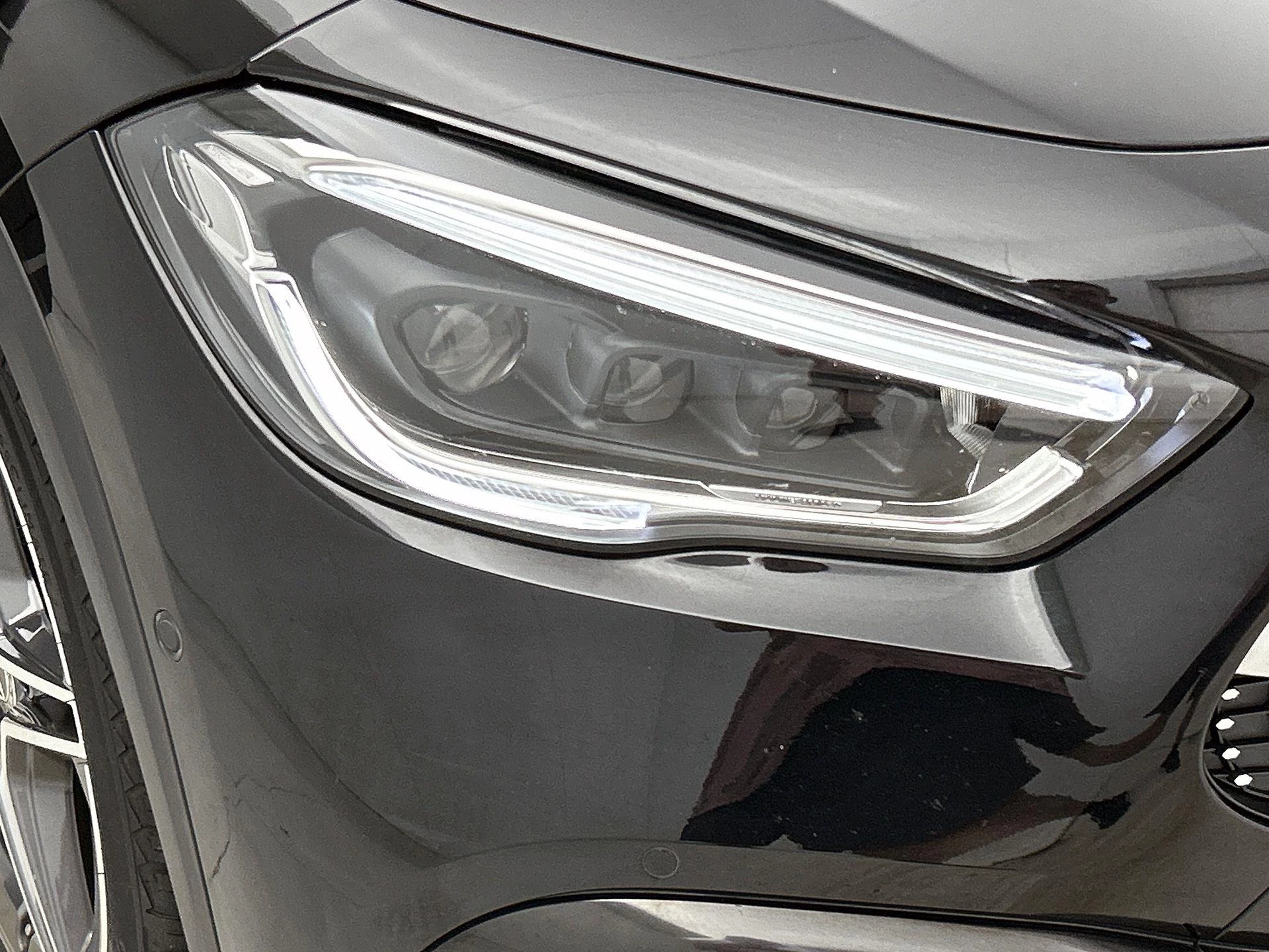Mercedes-Benz-GLA-image-36