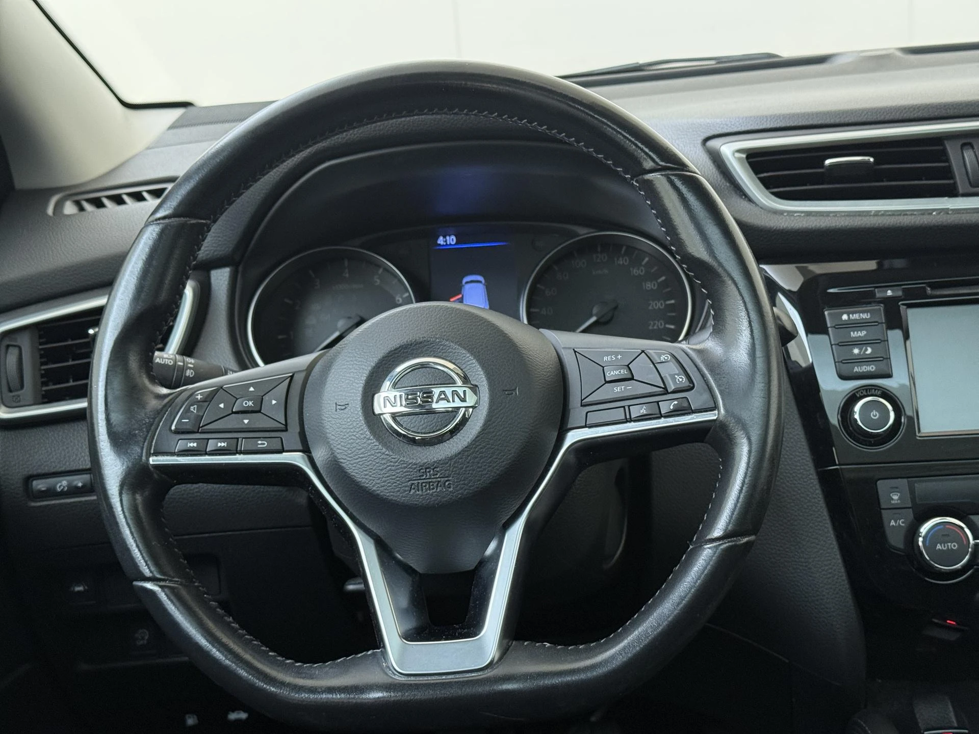 Nissan-QASHQAI-image-9