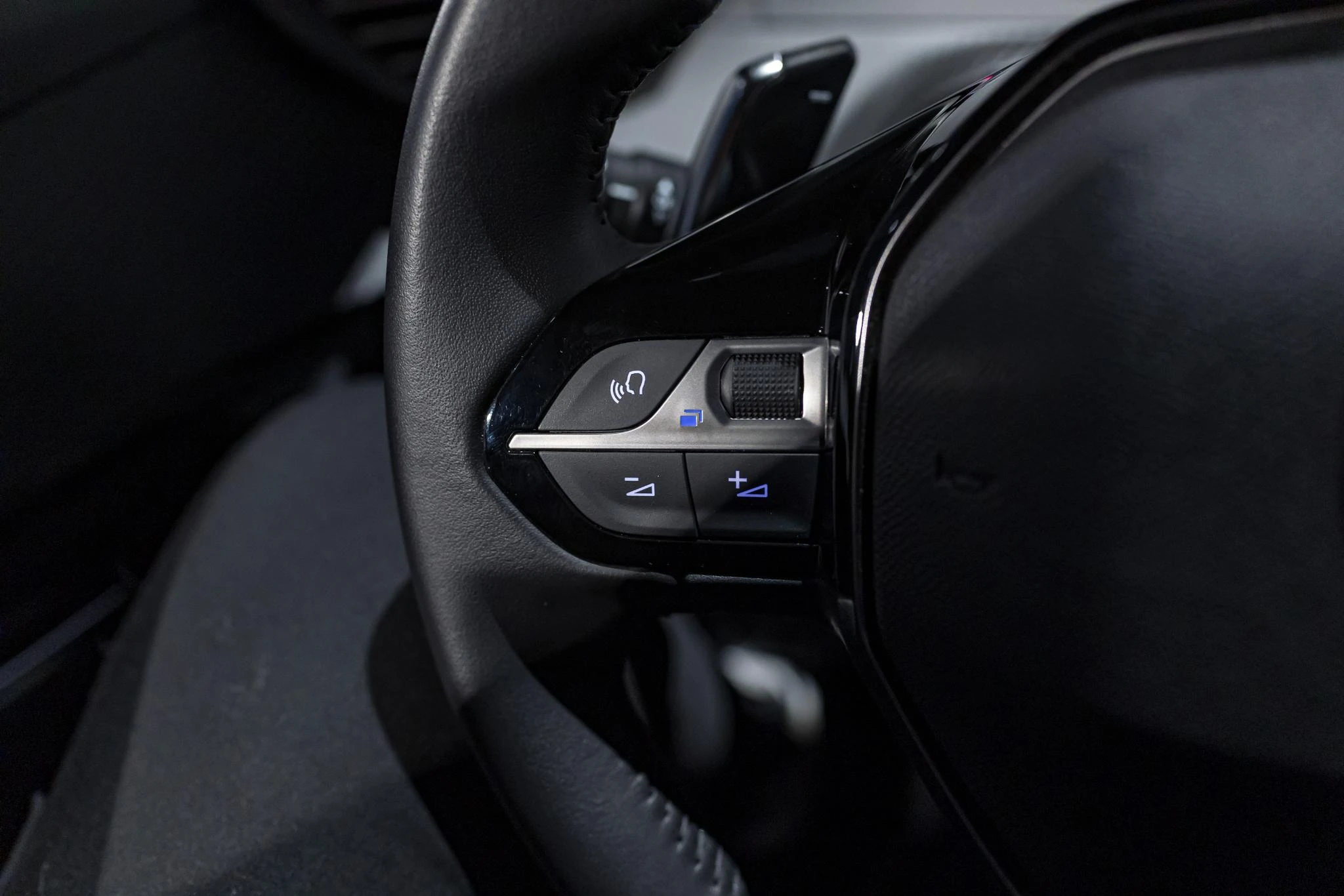 Peugeot-2008-image-25