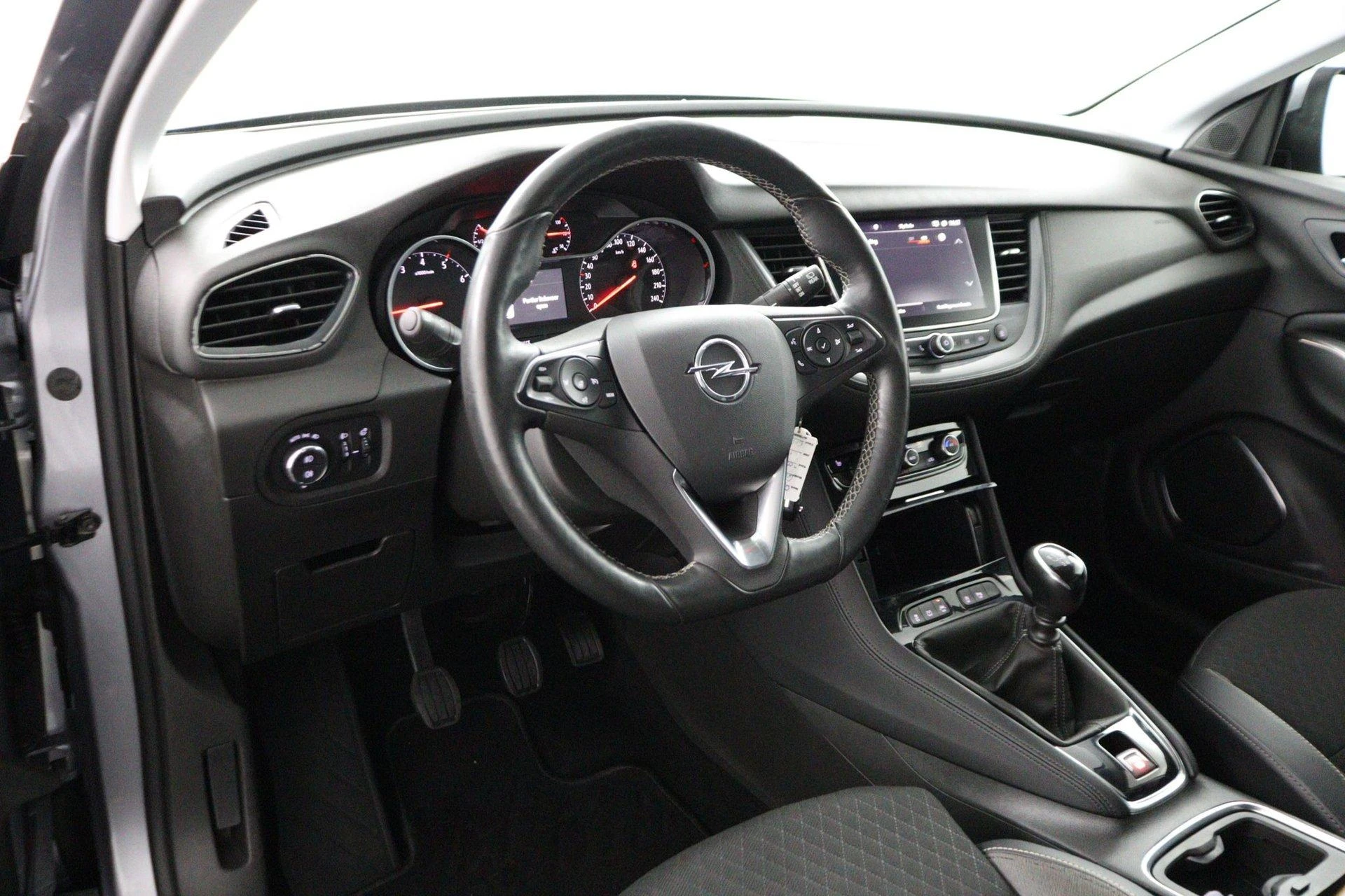 Opel-Grandland X-image-60