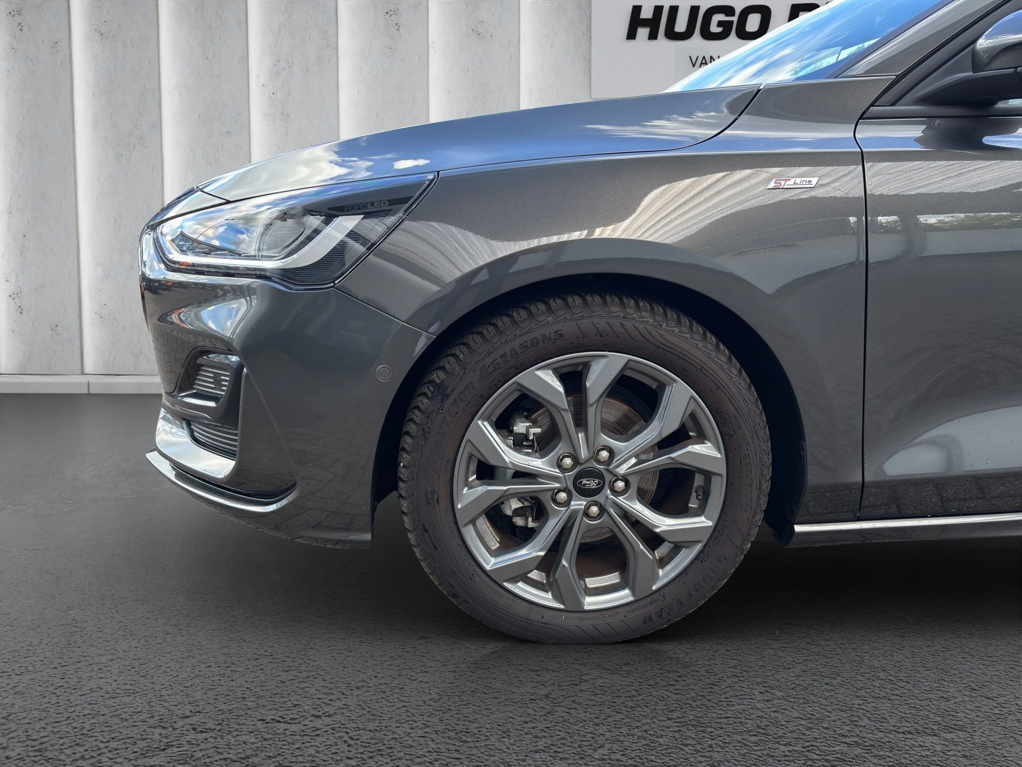 Ford Focus ST-Line X Turnier Aut.*AHK*ACC*HUD*KAM*NAVI*WINTER-PKT.