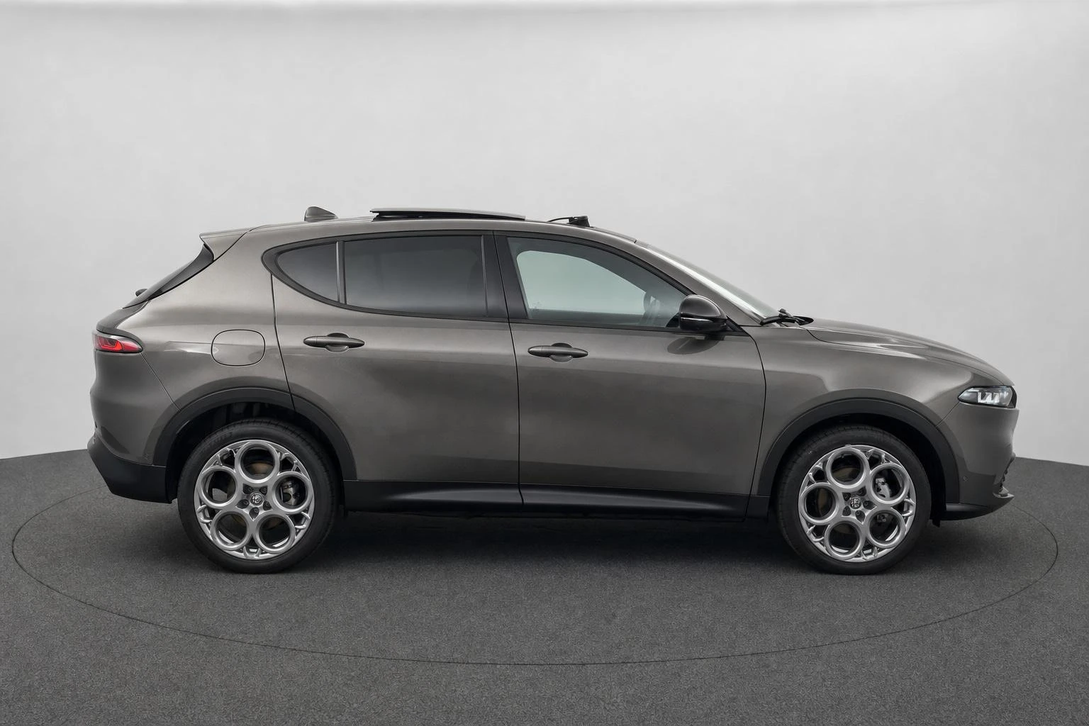 Alfa Romeo-Tonale-image-6