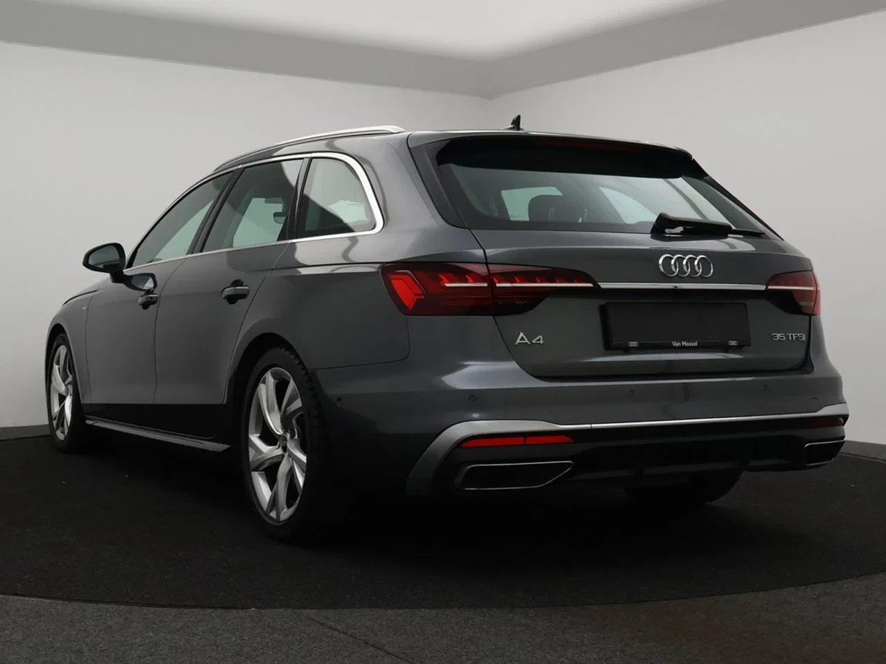 Audi-A4-image-19