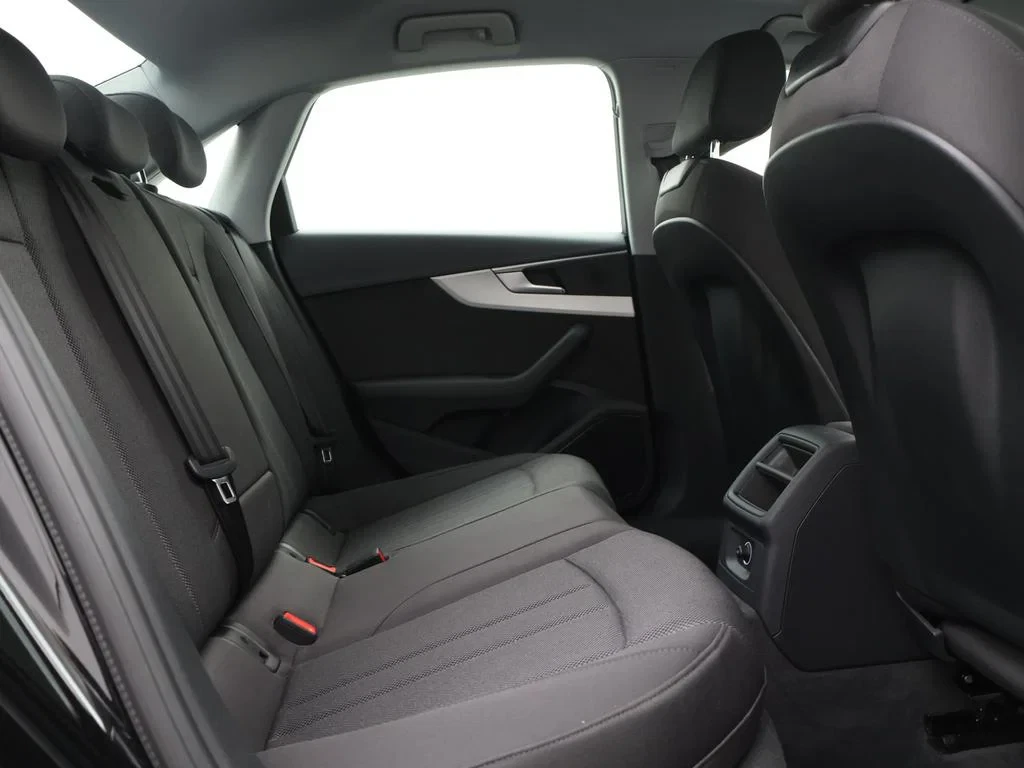 Audi-A4-image-11