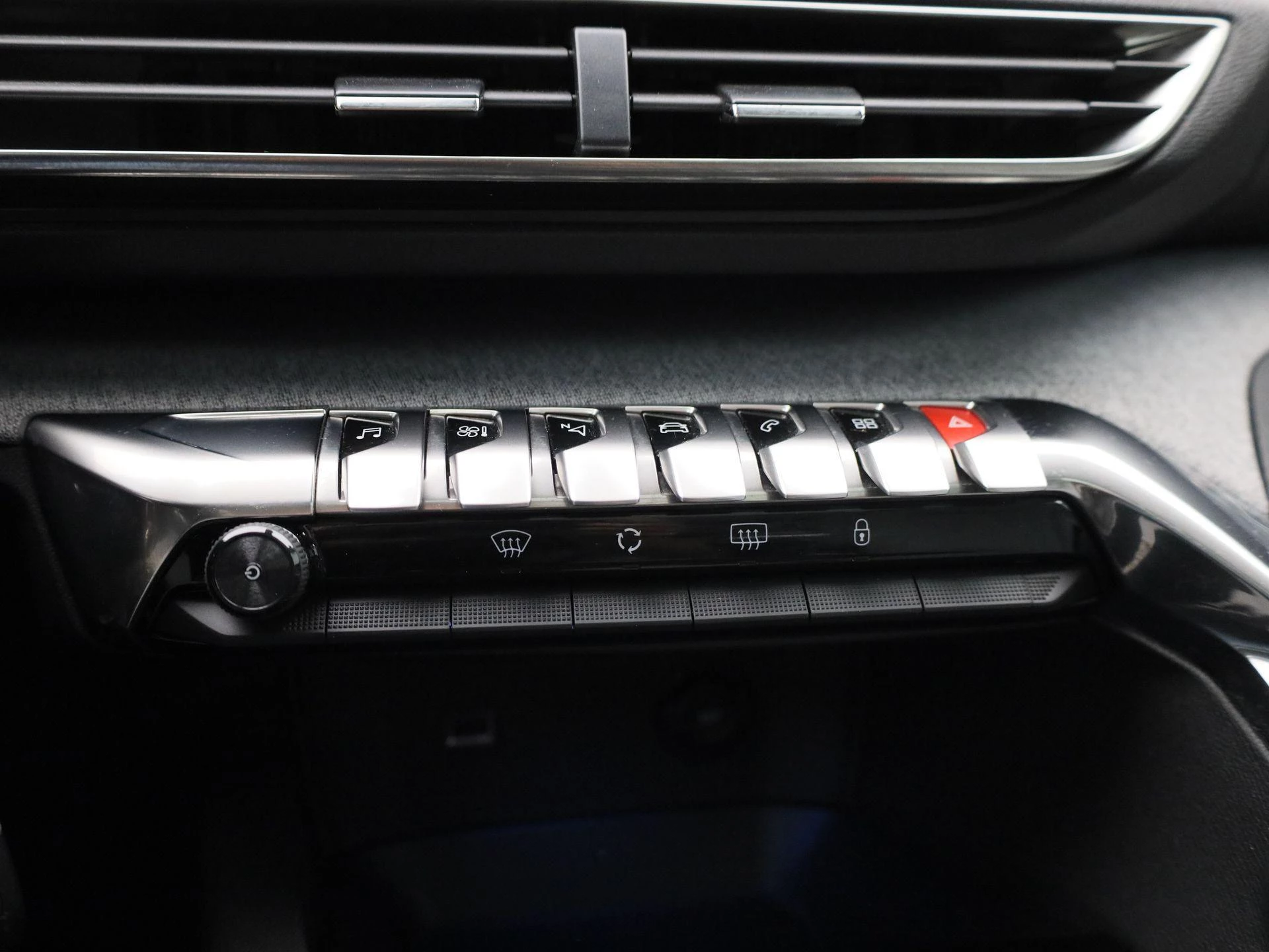 Peugeot-5008-image-13