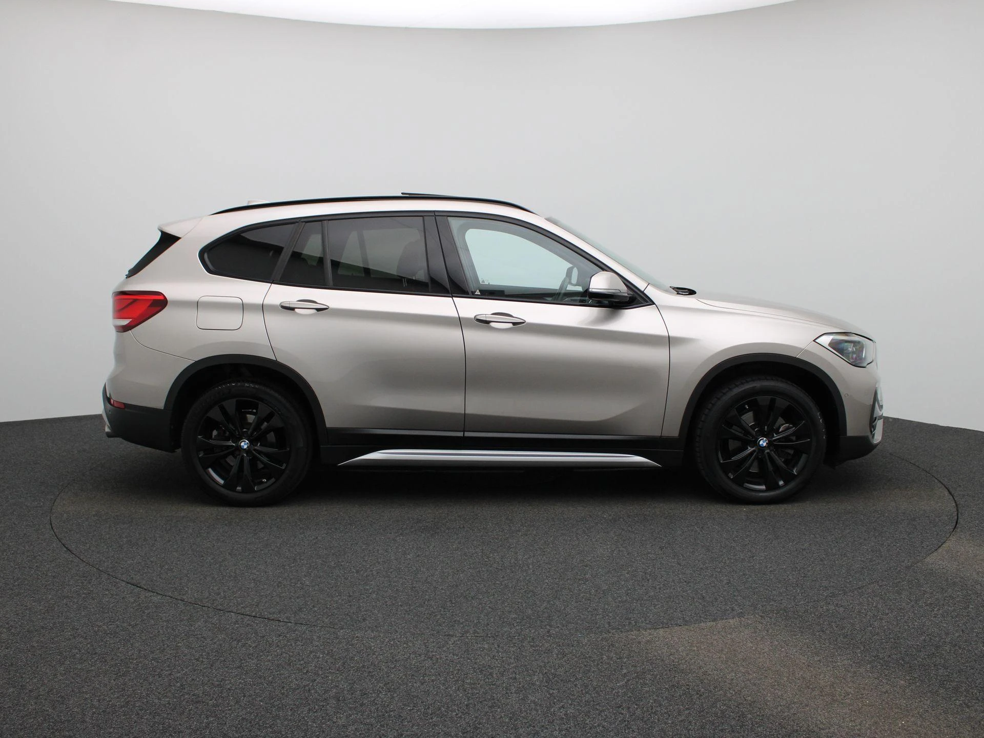 BMW-X1-image-6