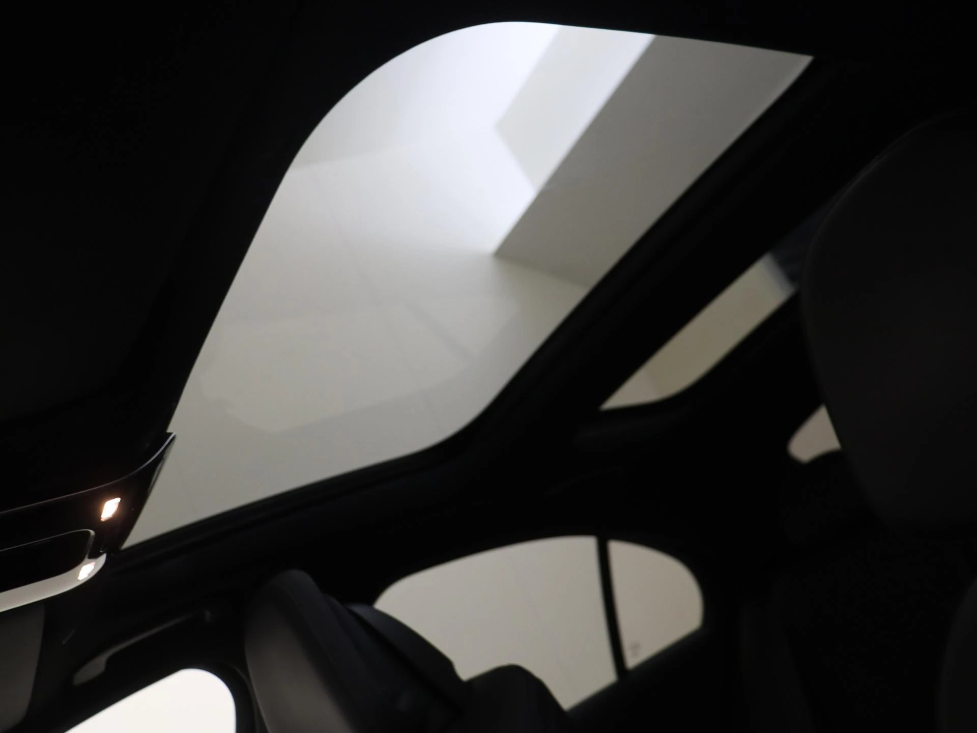 Mercedes-Benz-E-Klasse-image-26