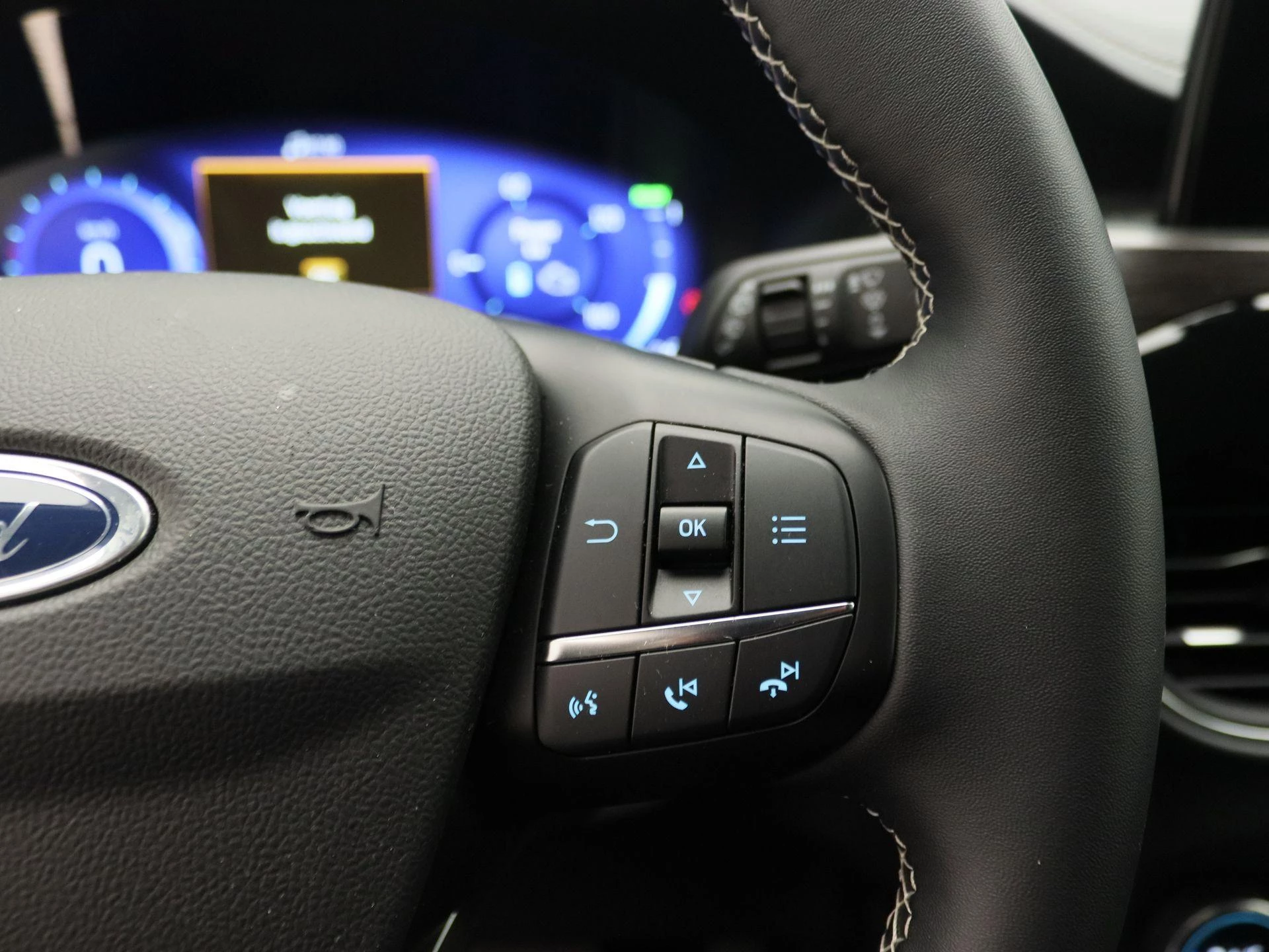 Ford-Kuga-image-19