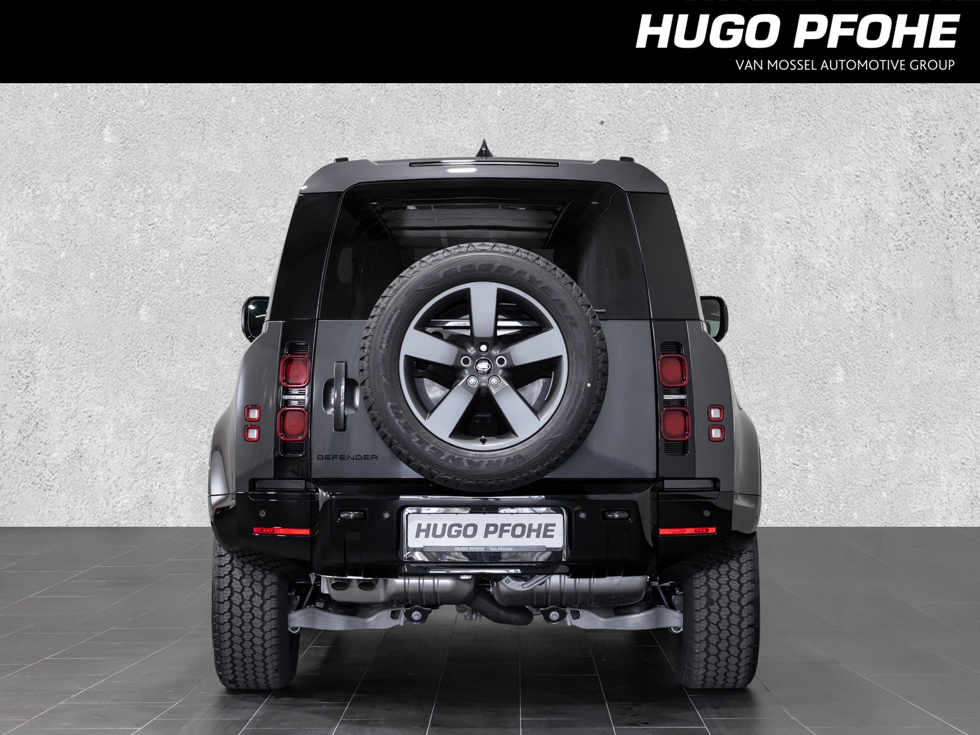 Land Rover-Defender-image-4