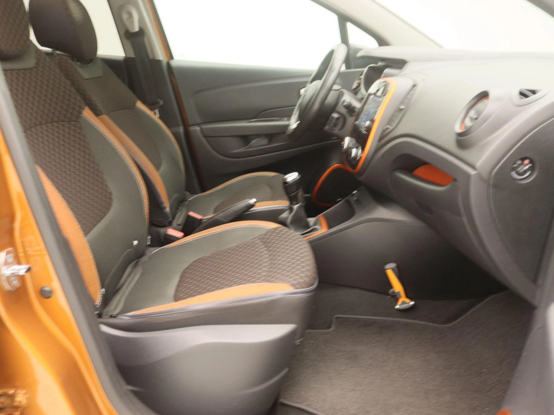 Renault-Captur-image-22