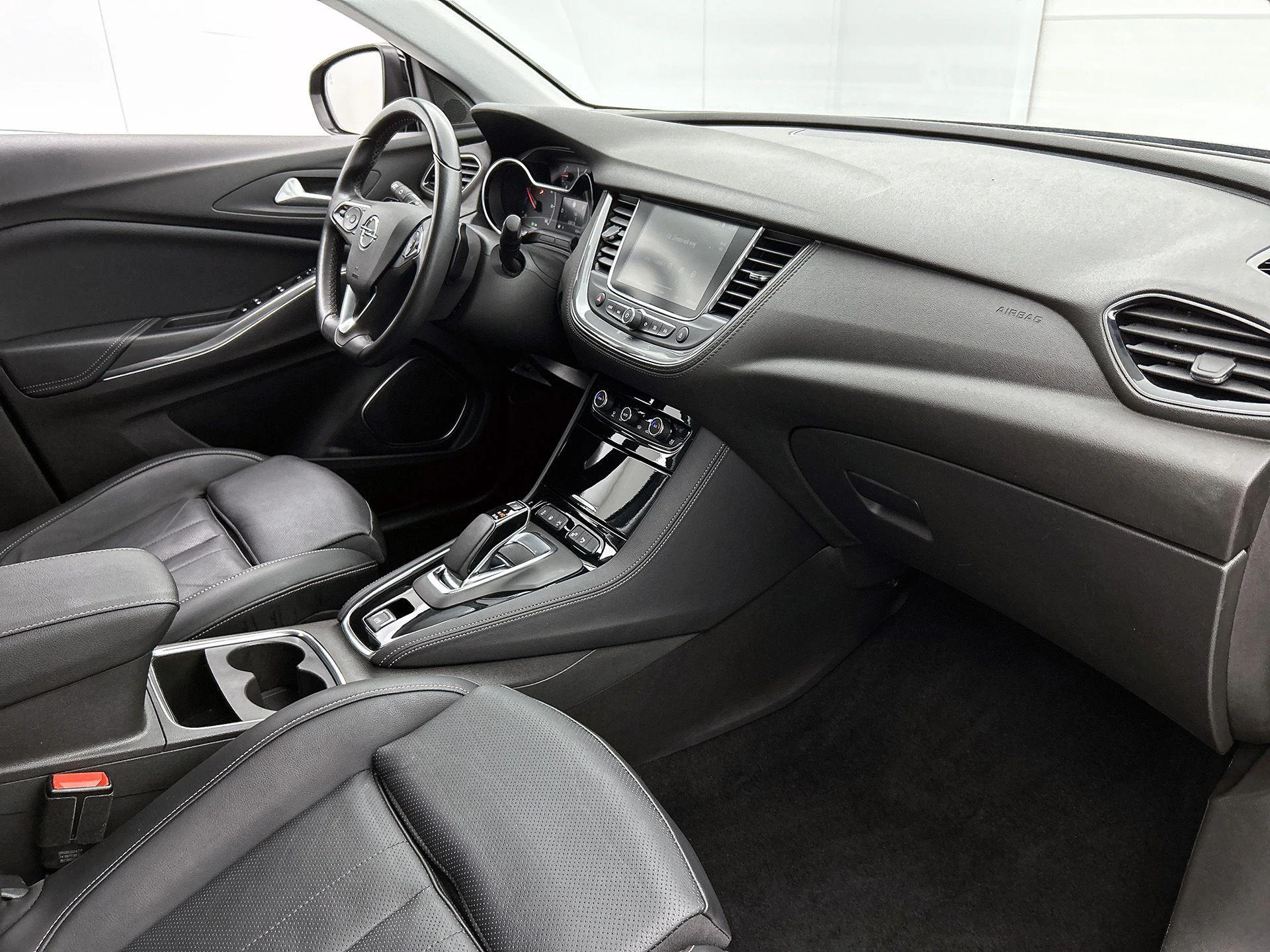 Opel-Grandland X-image-19