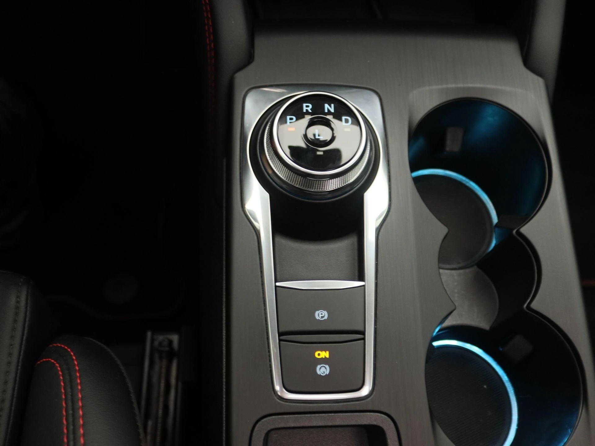 Ford-Kuga-image-10